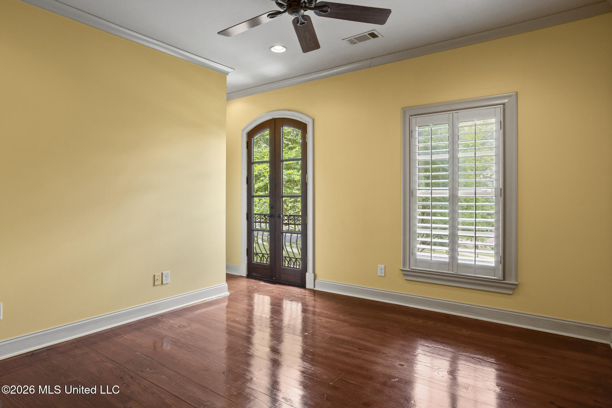 130 Bridgewater Crossing Property Photo 37