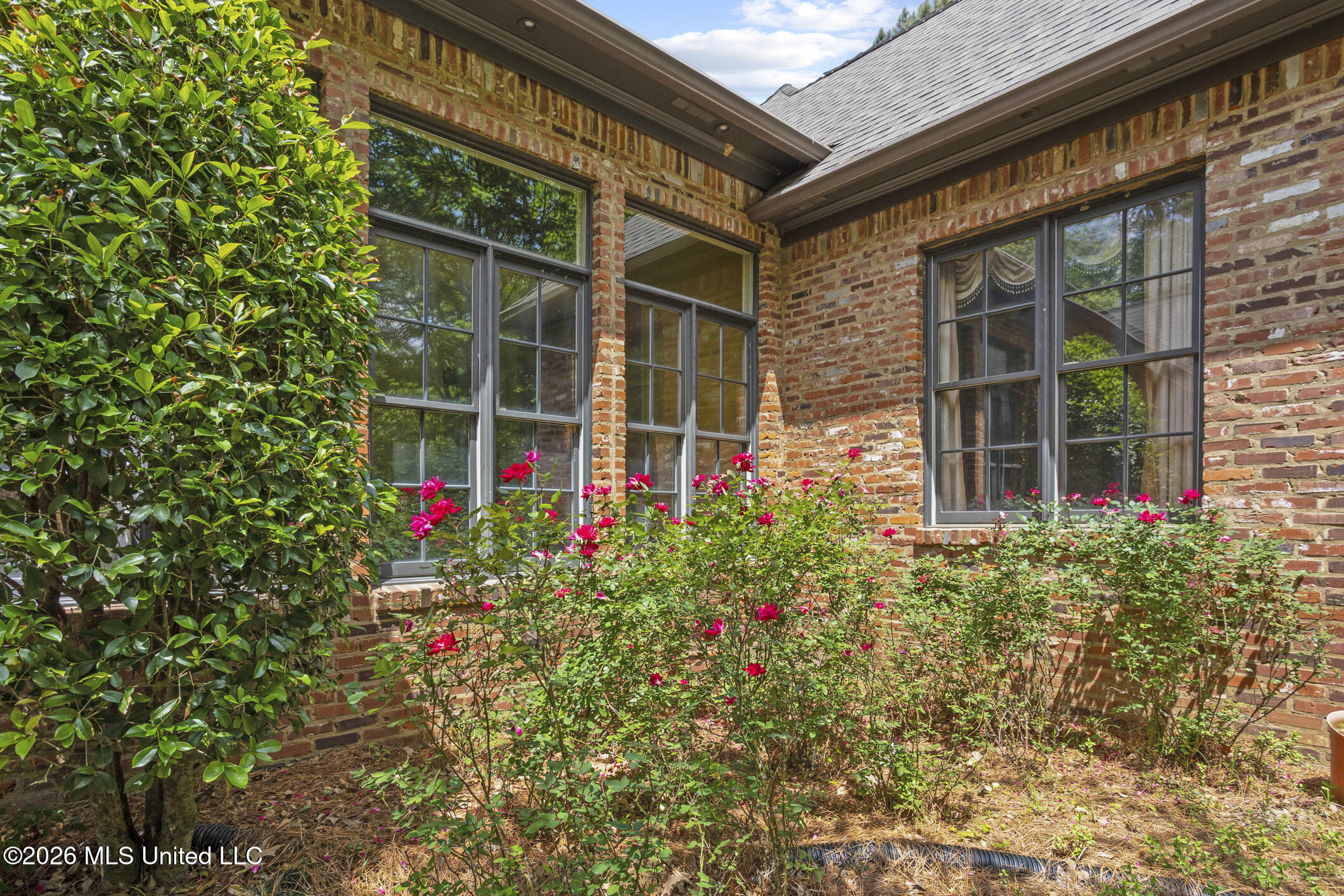130 Bridgewater Crossing Property Photo 43