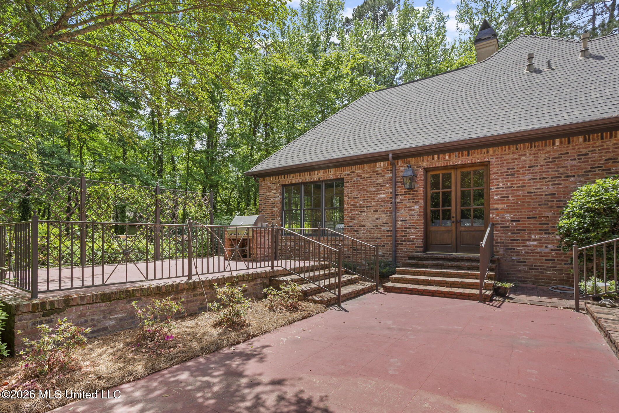 130 Bridgewater Crossing Property Photo 44