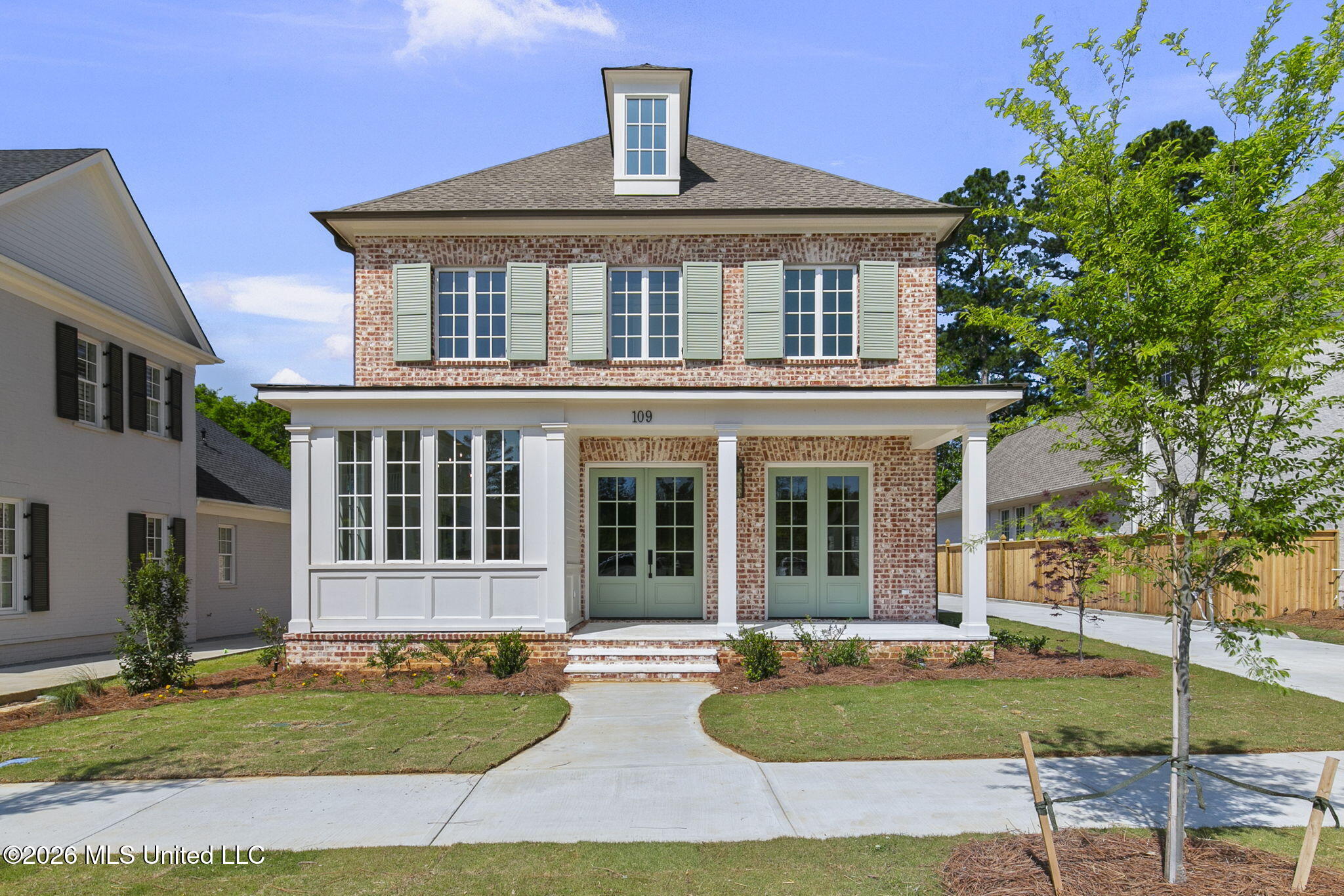 109 Commonwealth Drive Property Photo 4
