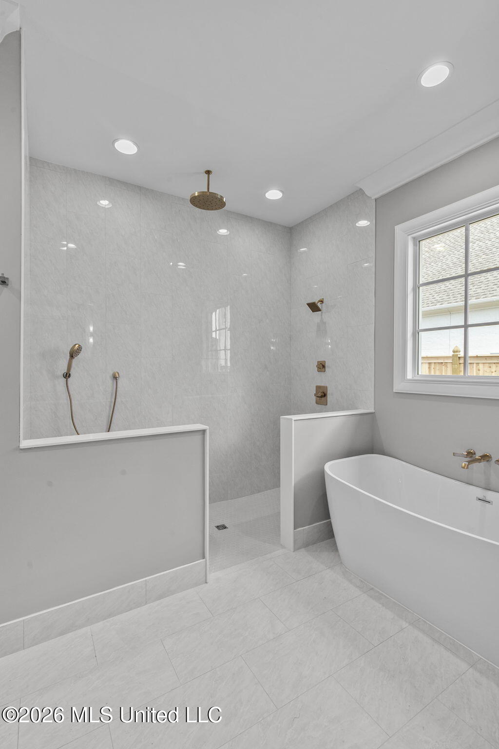 109 Commonwealth Drive Property Photo 45