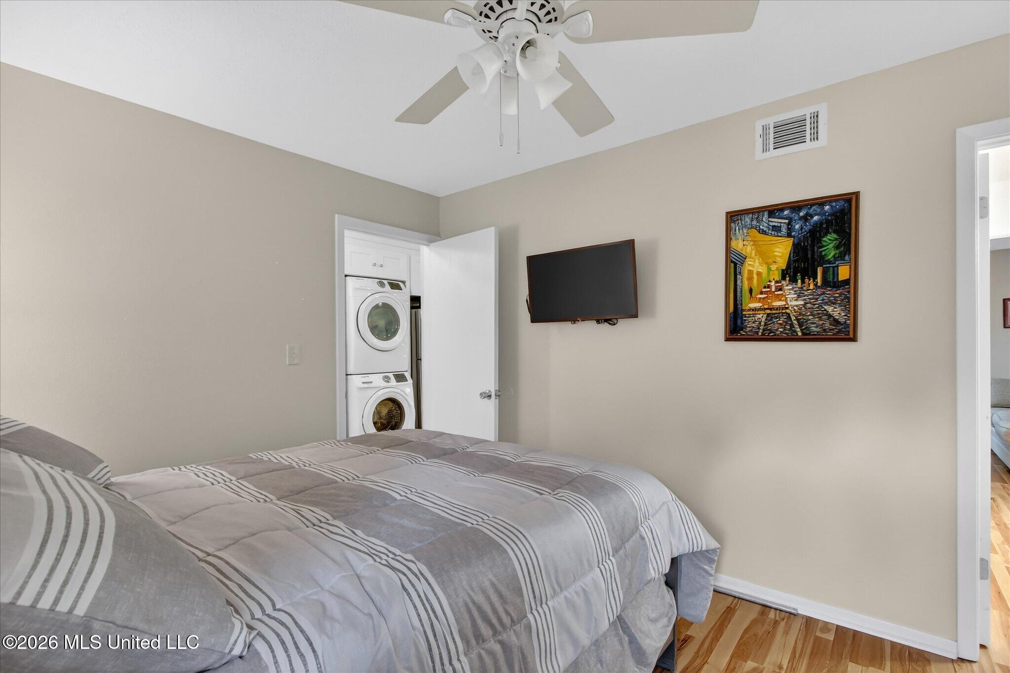 238 Lakeside Villa Property Photo 31