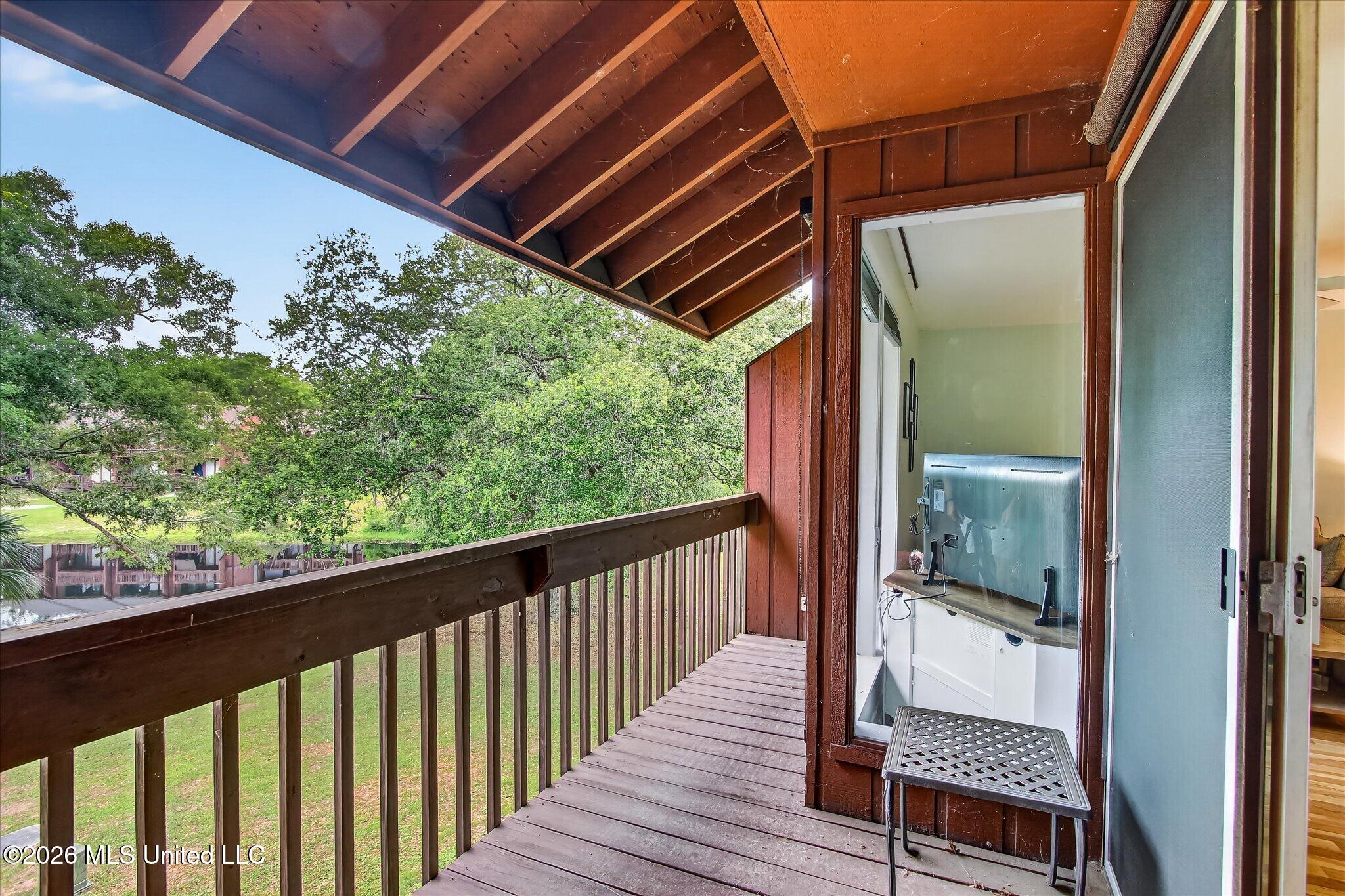 238 Lakeside Villa Property Photo 34