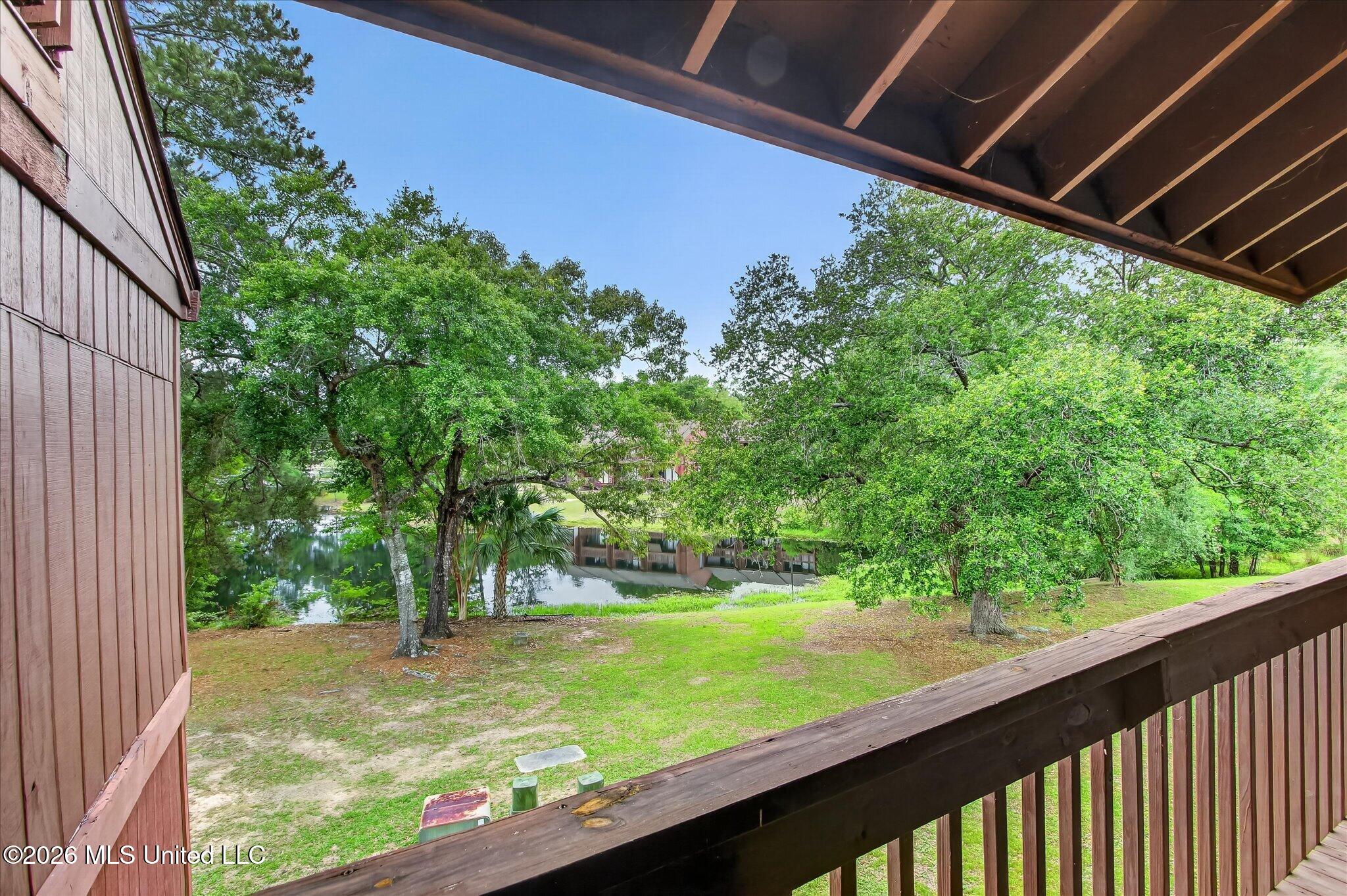 238 Lakeside Villa Property Photo 35