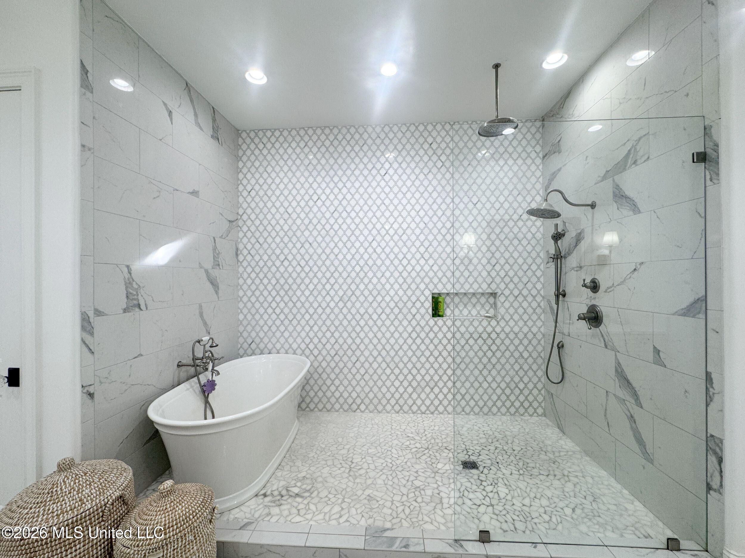 23057 Ms-6 Property Photo 98