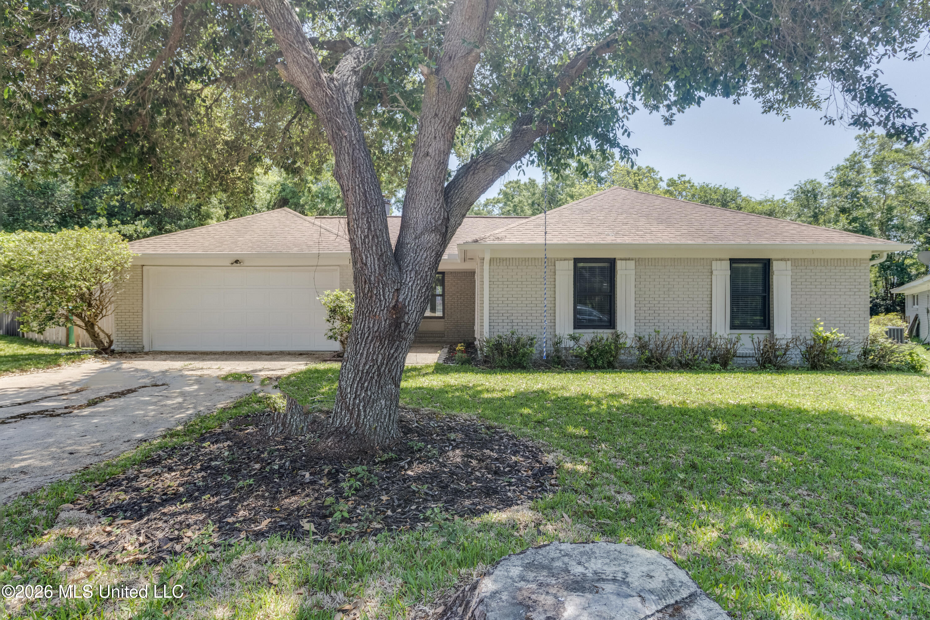 103 Dogwood Drive Property Photo 1