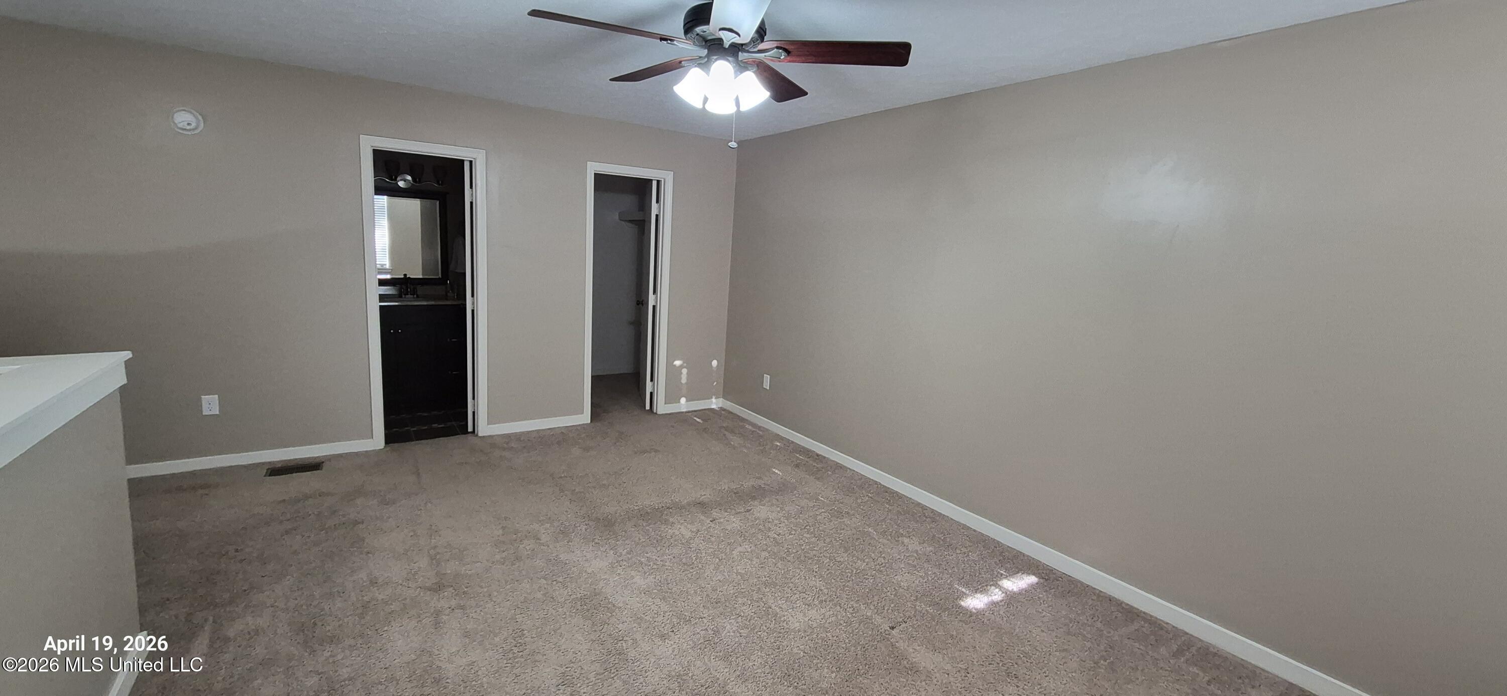 306 N Grove Circle Property Photo 10