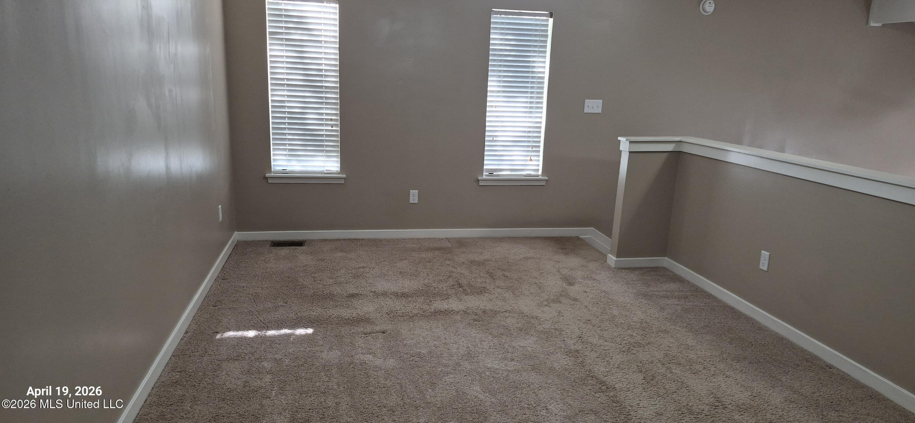 306 N Grove Circle Property Photo 11