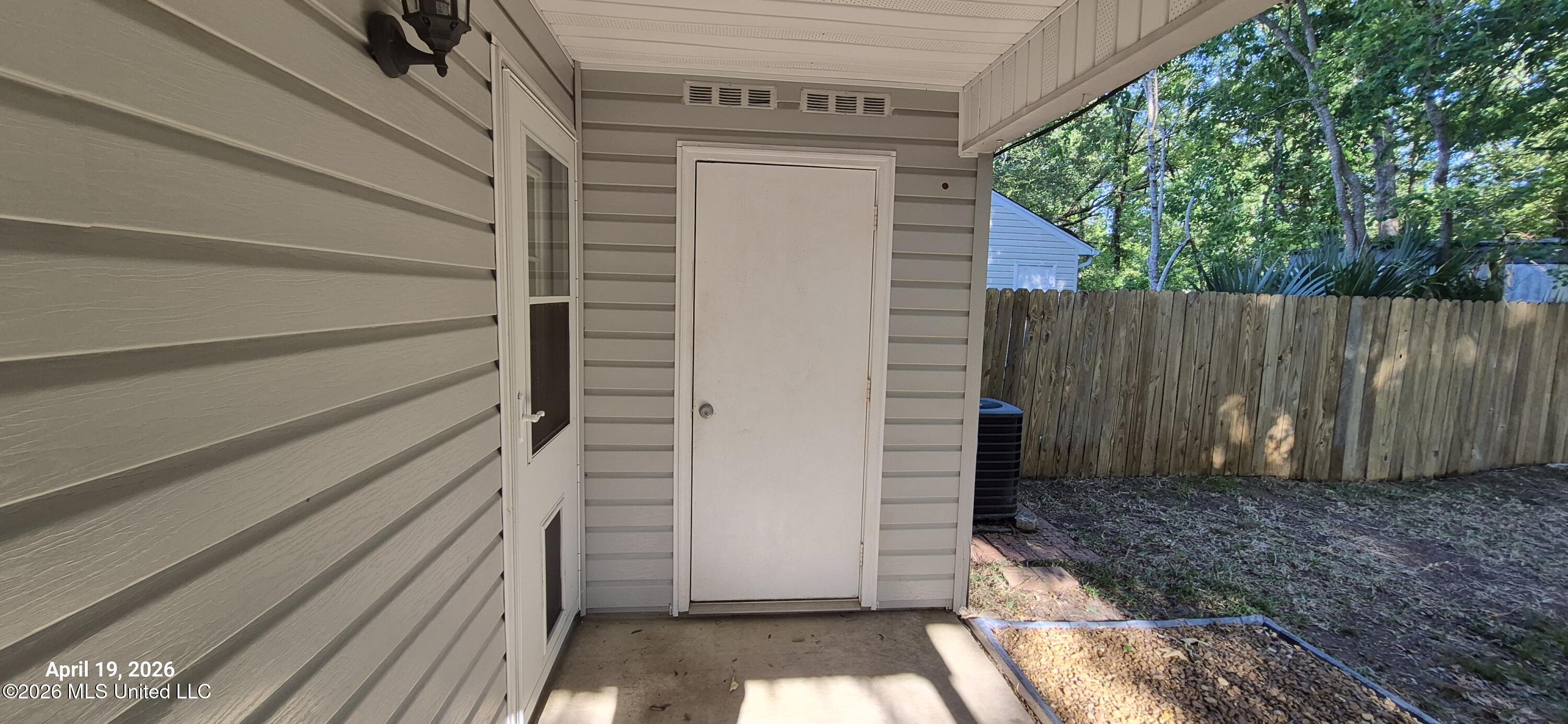306 N Grove Circle Property Photo 17