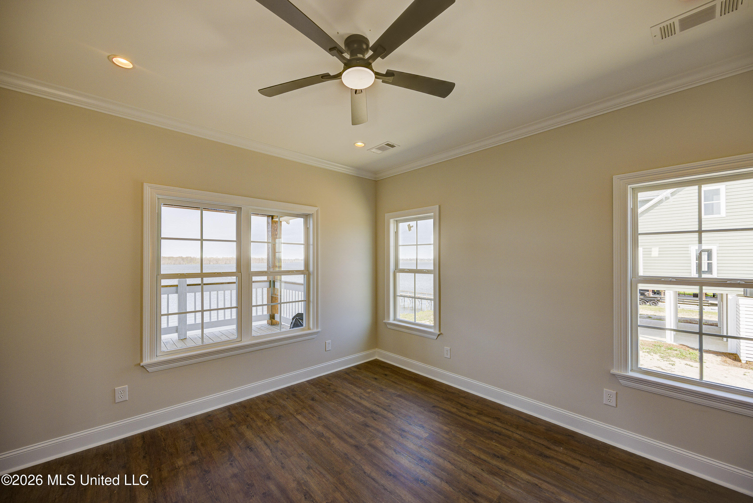 2414 Eagle Lake Shore Road Property Photo 13