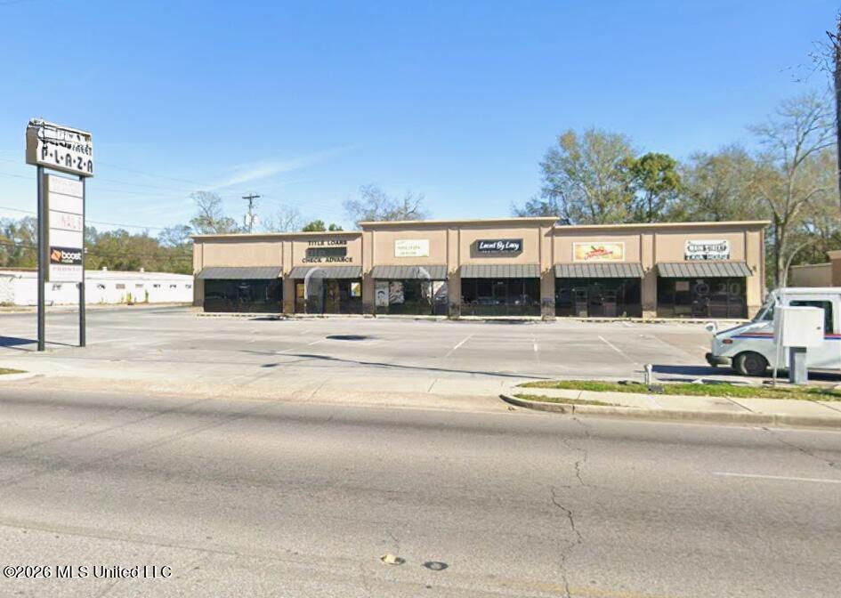 4114 Main Street Property Photo 1