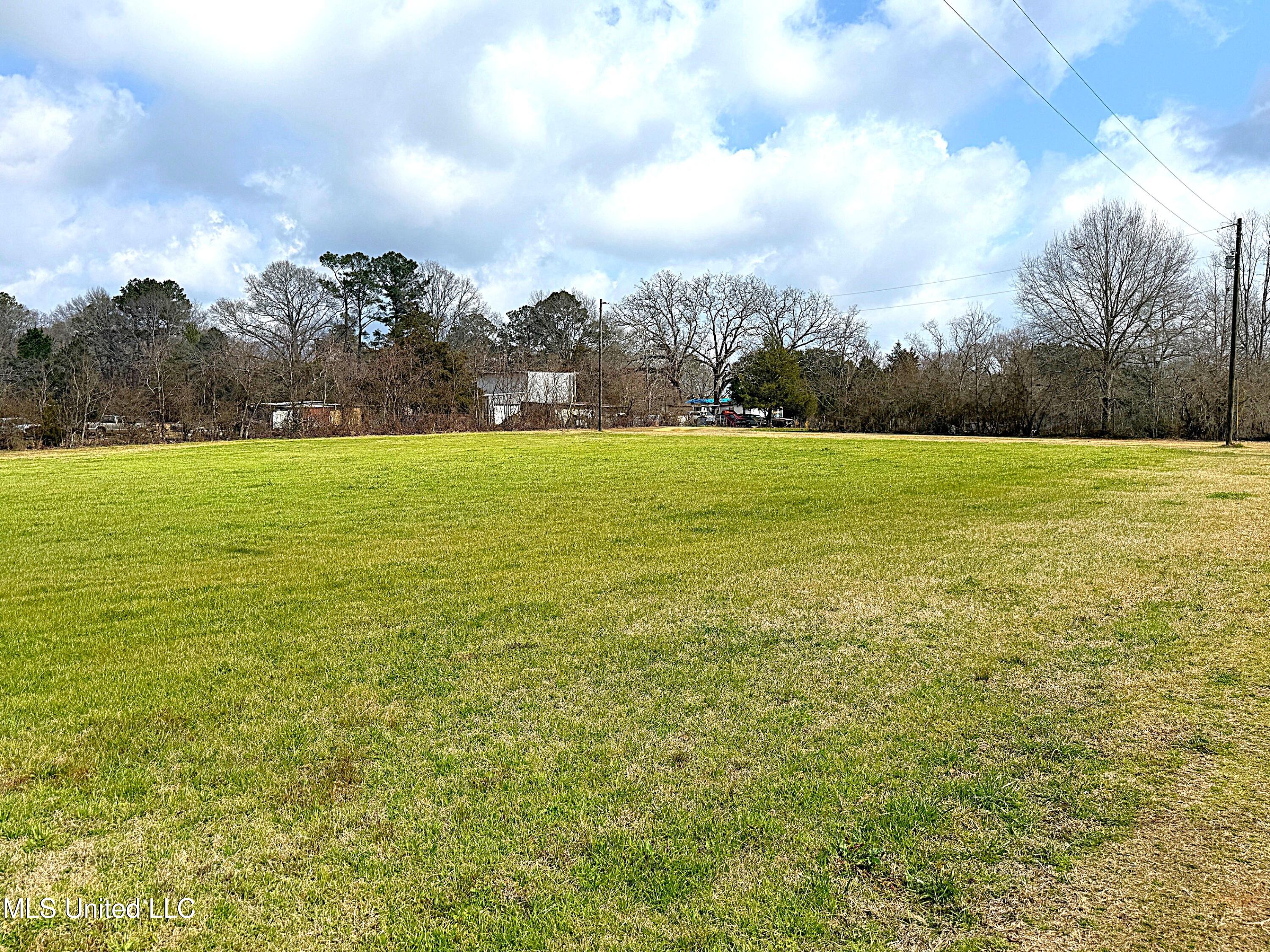 4017 E Fernwood Road Property Photo 1