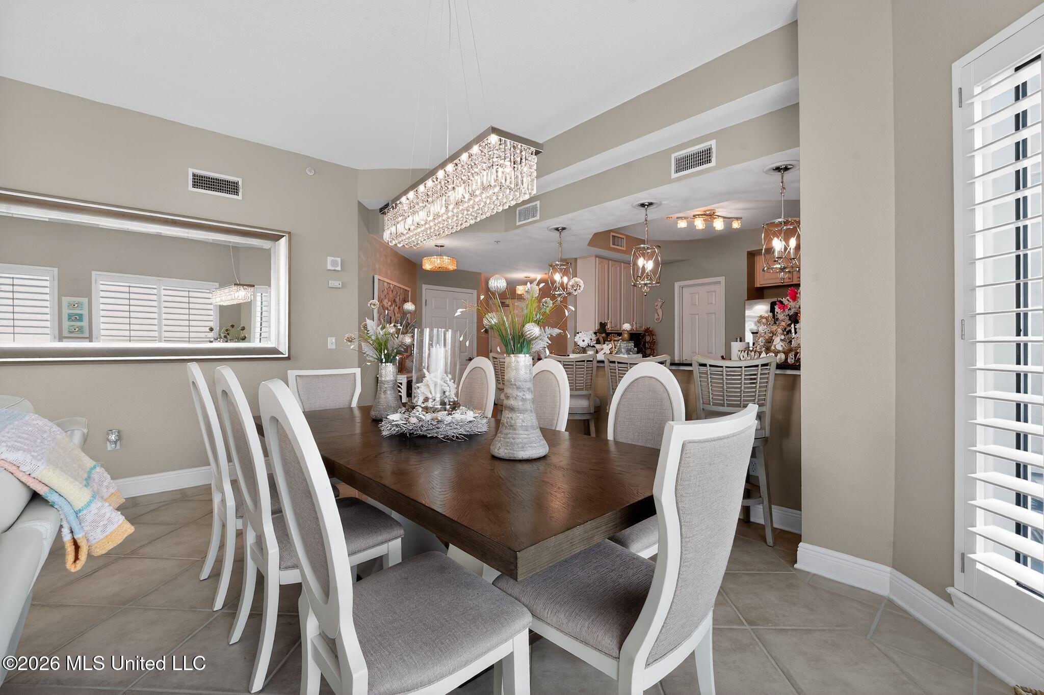 2668 Beach Boulevard Property Photo 12