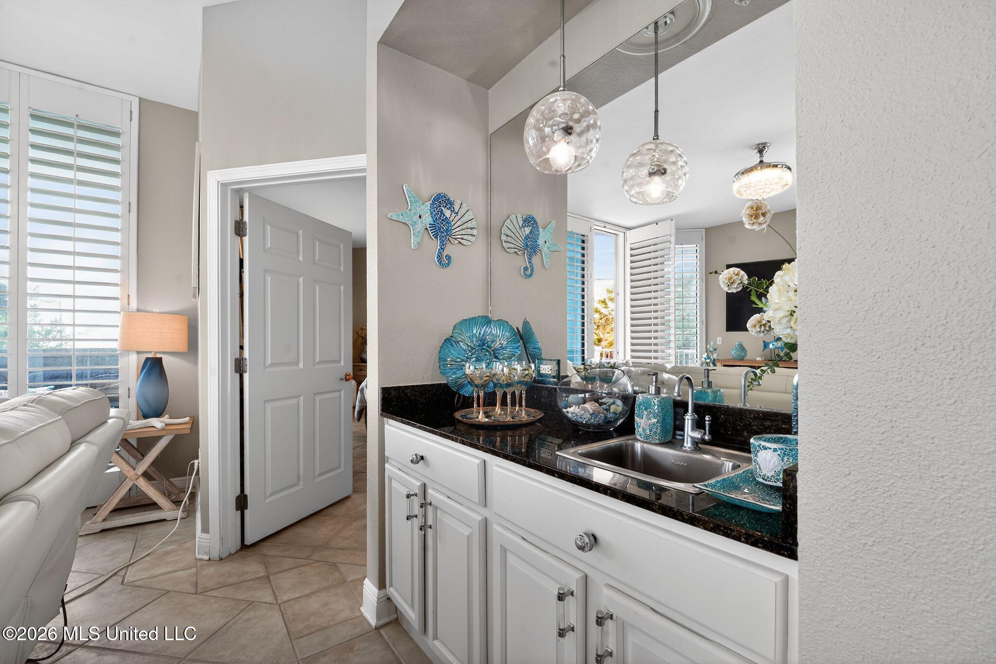 2668 Beach Boulevard Property Photo 18
