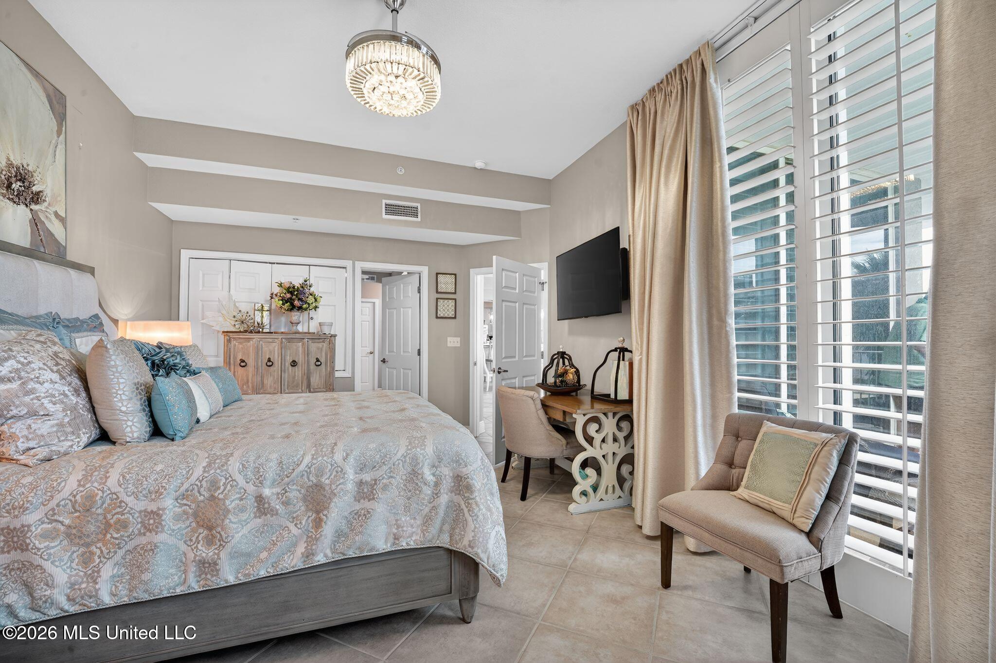 2668 Beach Boulevard Property Photo 20
