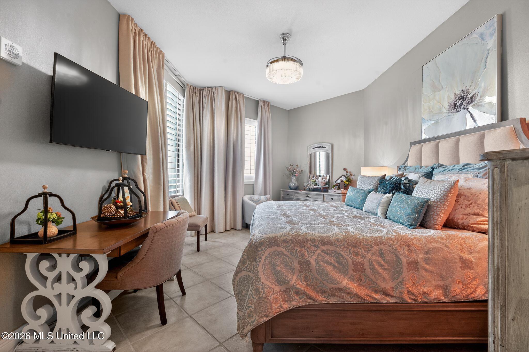 2668 Beach Boulevard Property Photo 21