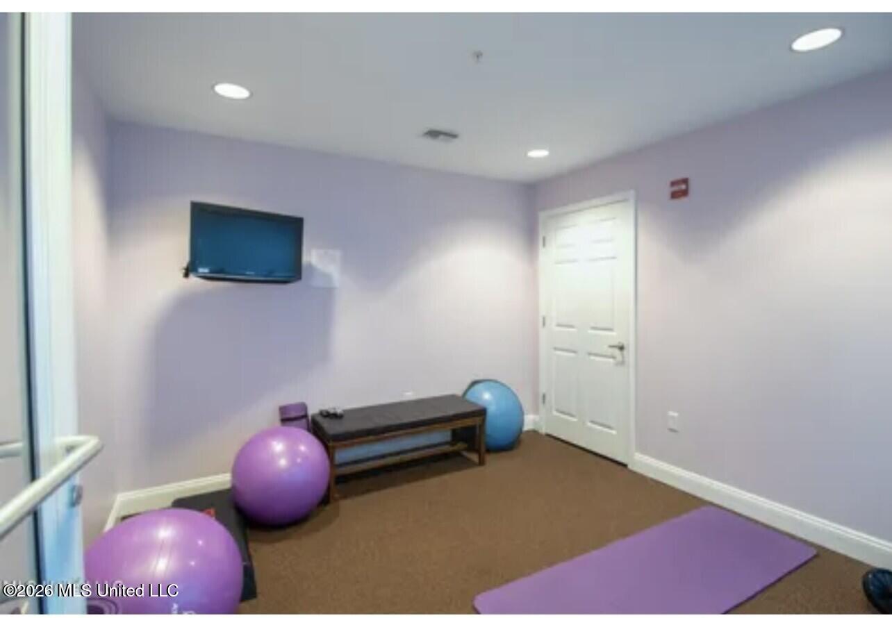 2668 Beach Boulevard Property Photo 38