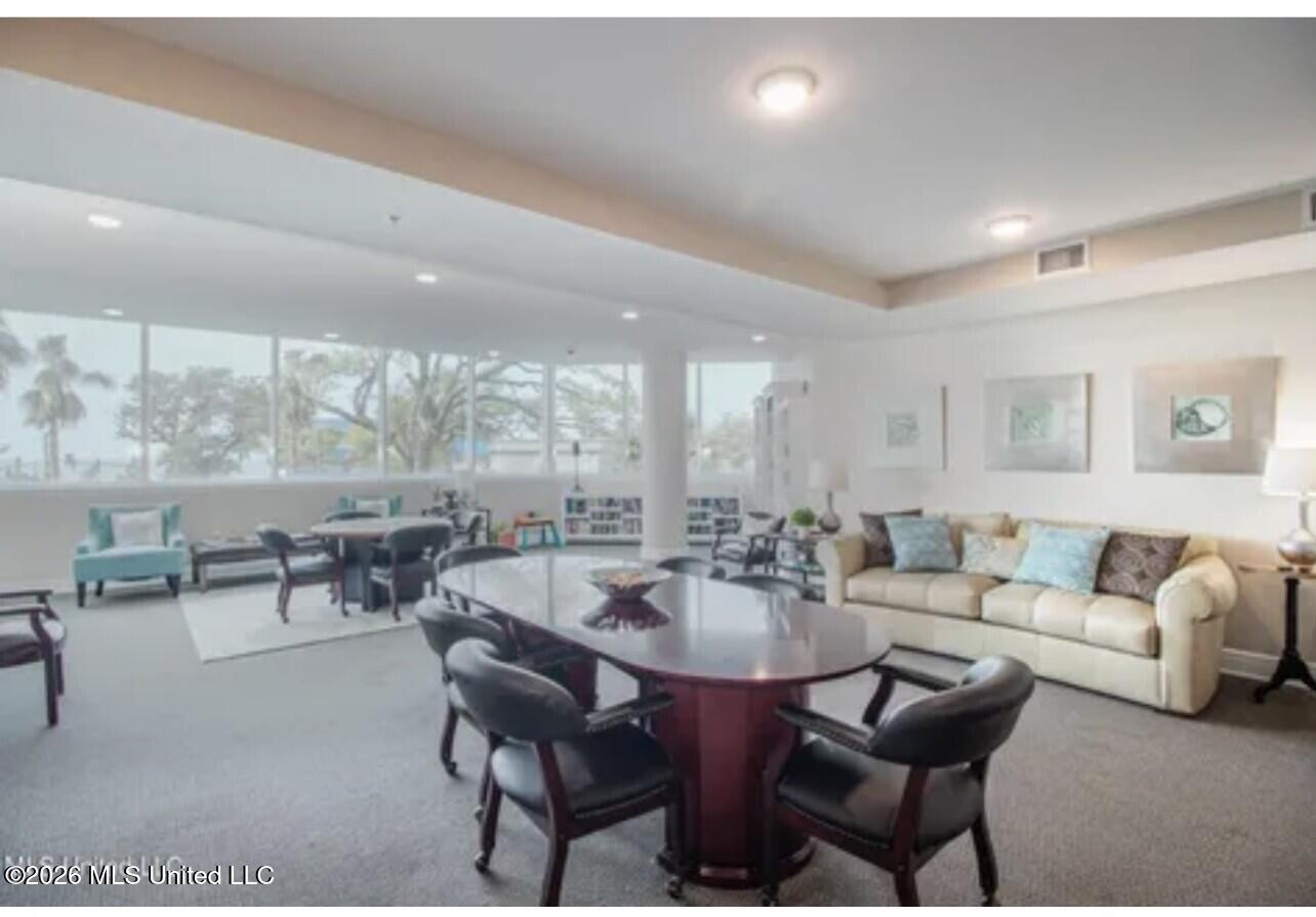2668 Beach Boulevard Property Photo 42