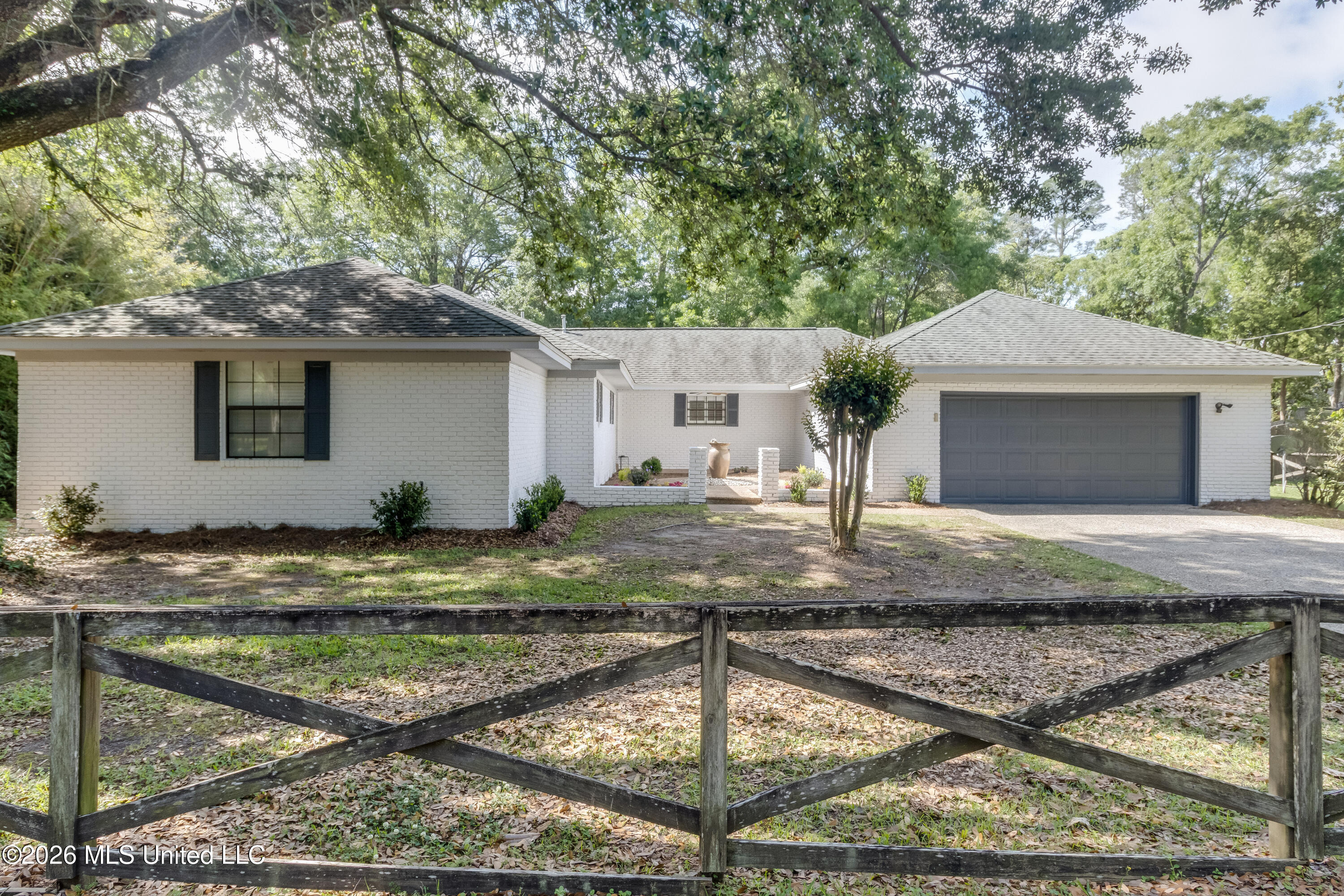 7 Keyser Lane Property Photo 3