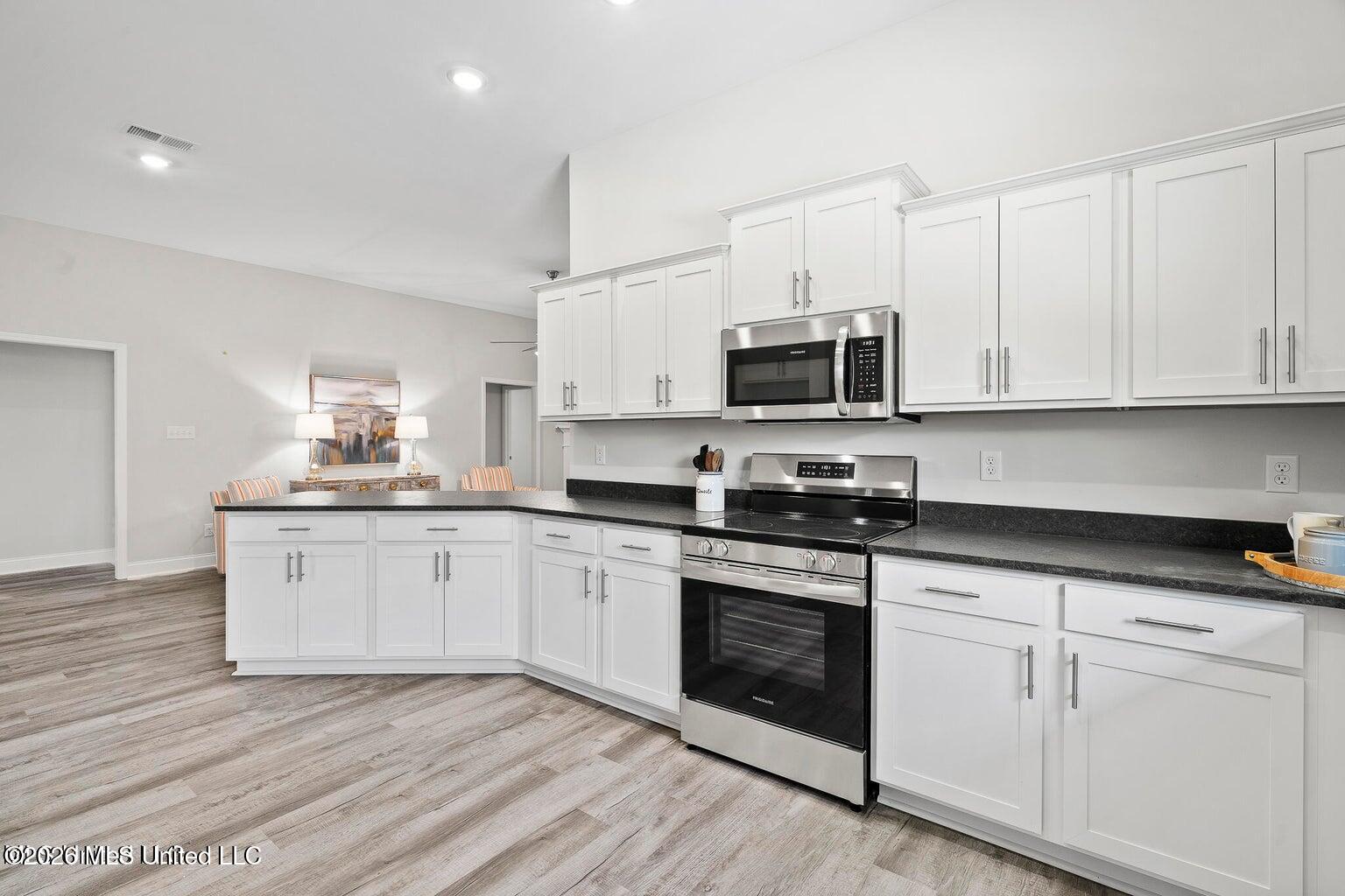 8997 Jackson Lane Property Photo 3