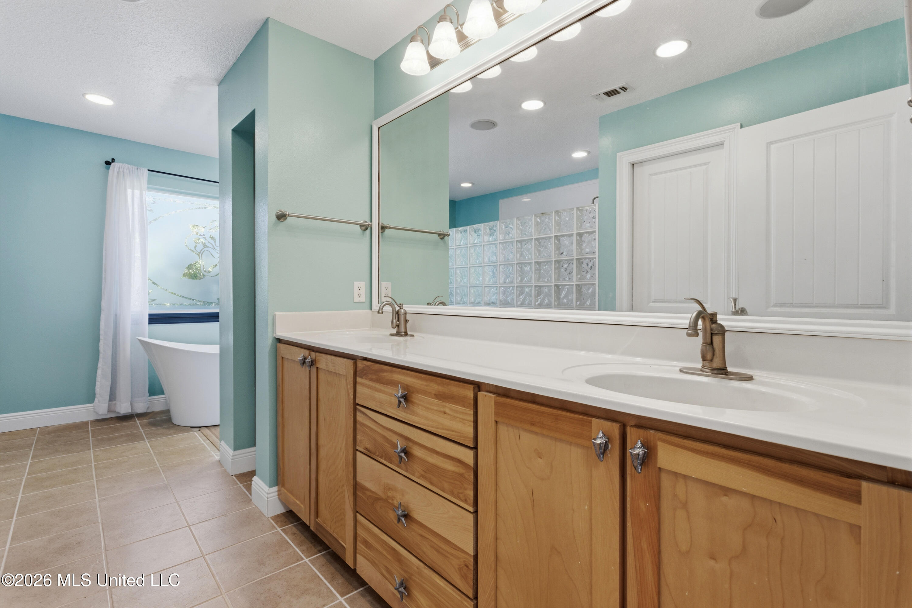 10035 Avenue D Property Photo 27