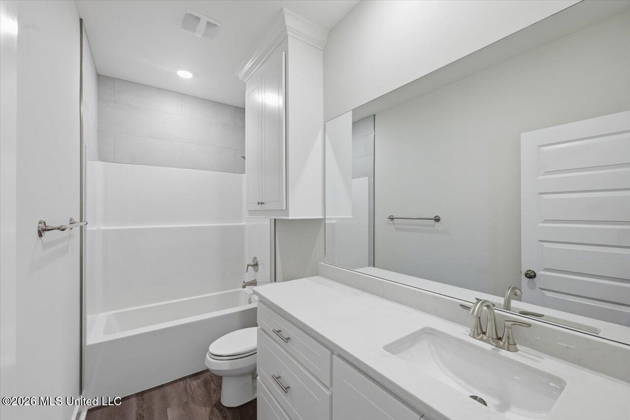 300 Courtney Lane Property Photo 33