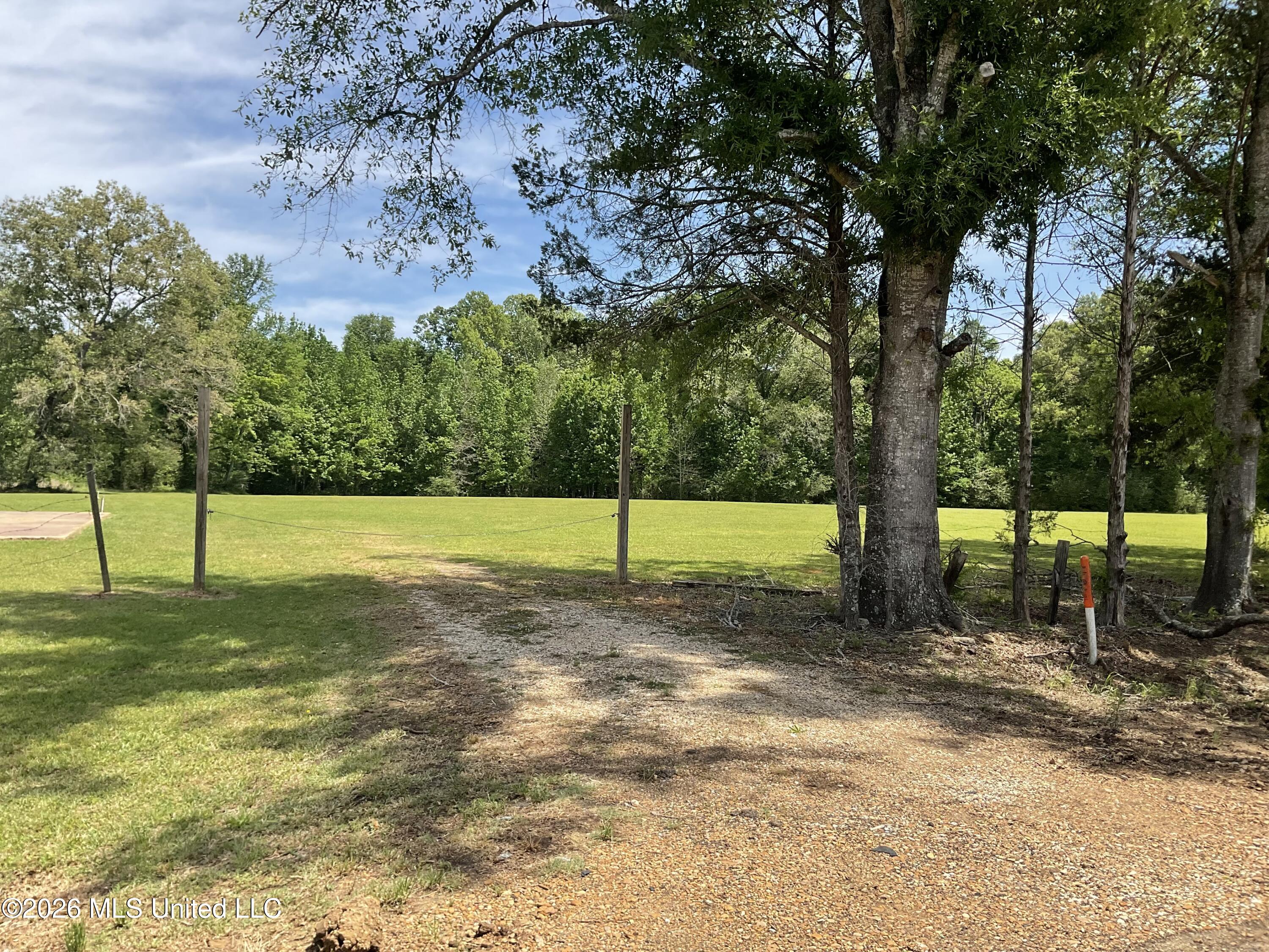 12007 Highway 16 E Property Photo 3