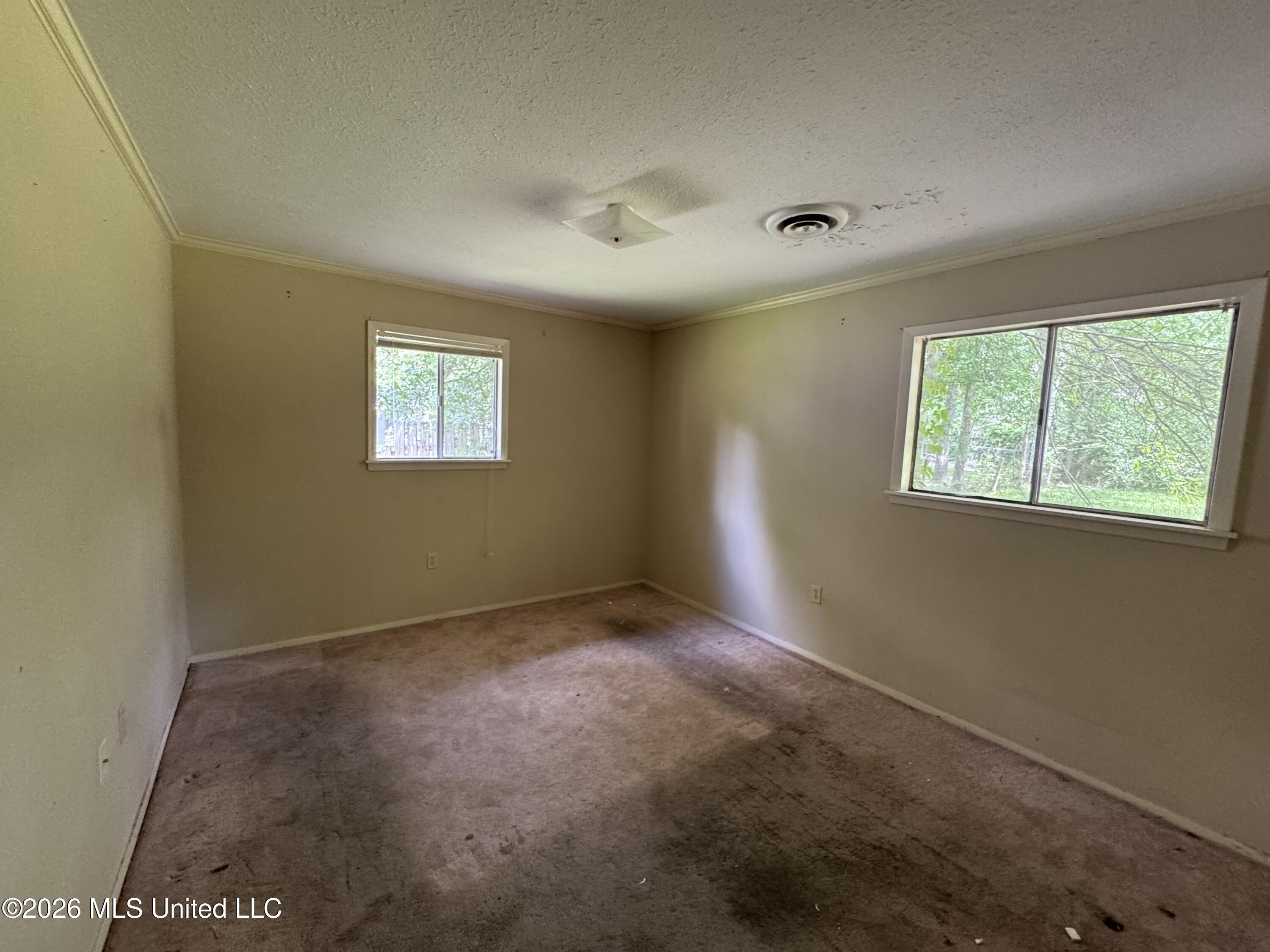 3236 Woodview Drive Property Photo 12
