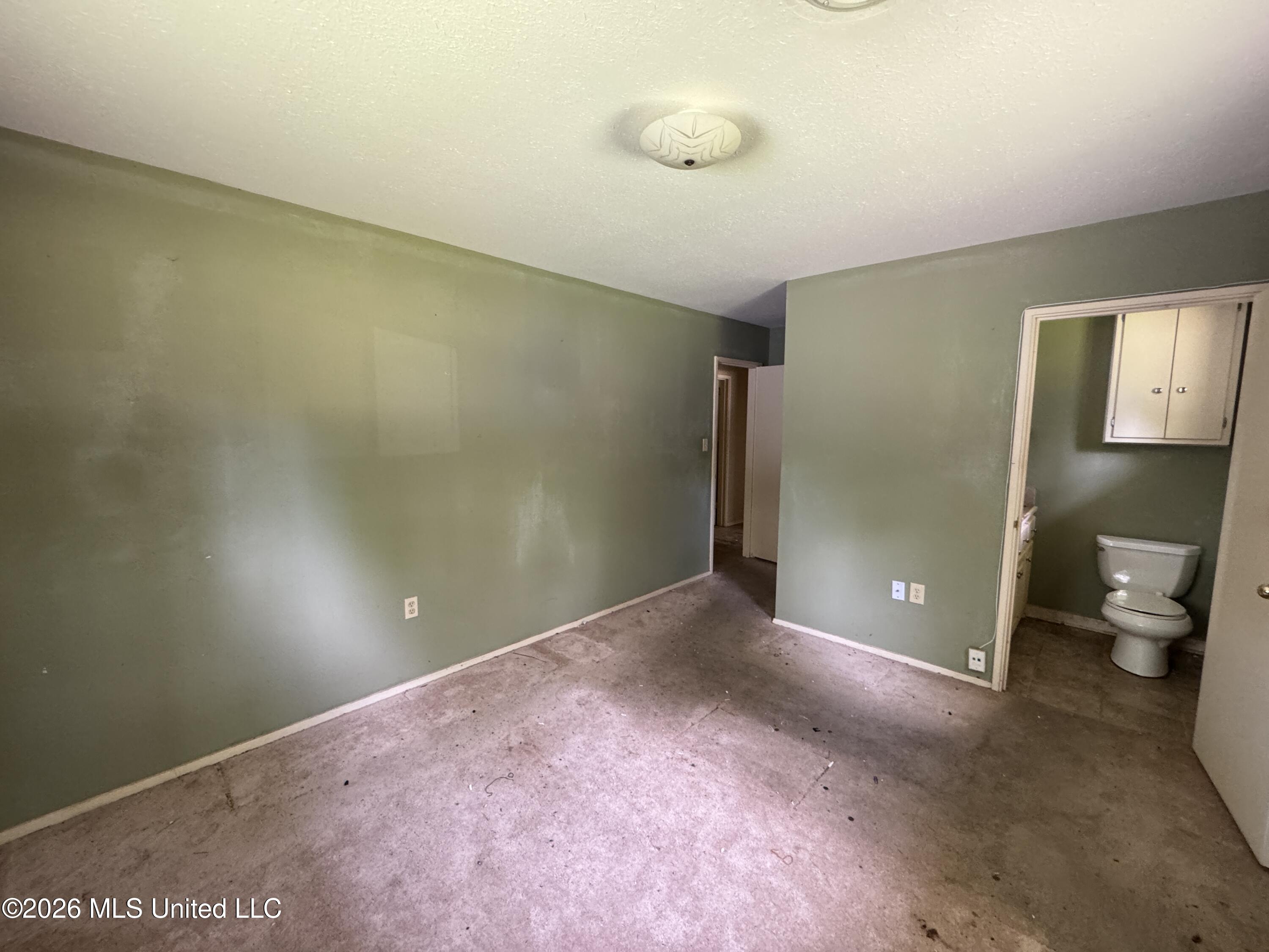 3236 Woodview Drive Property Photo 17