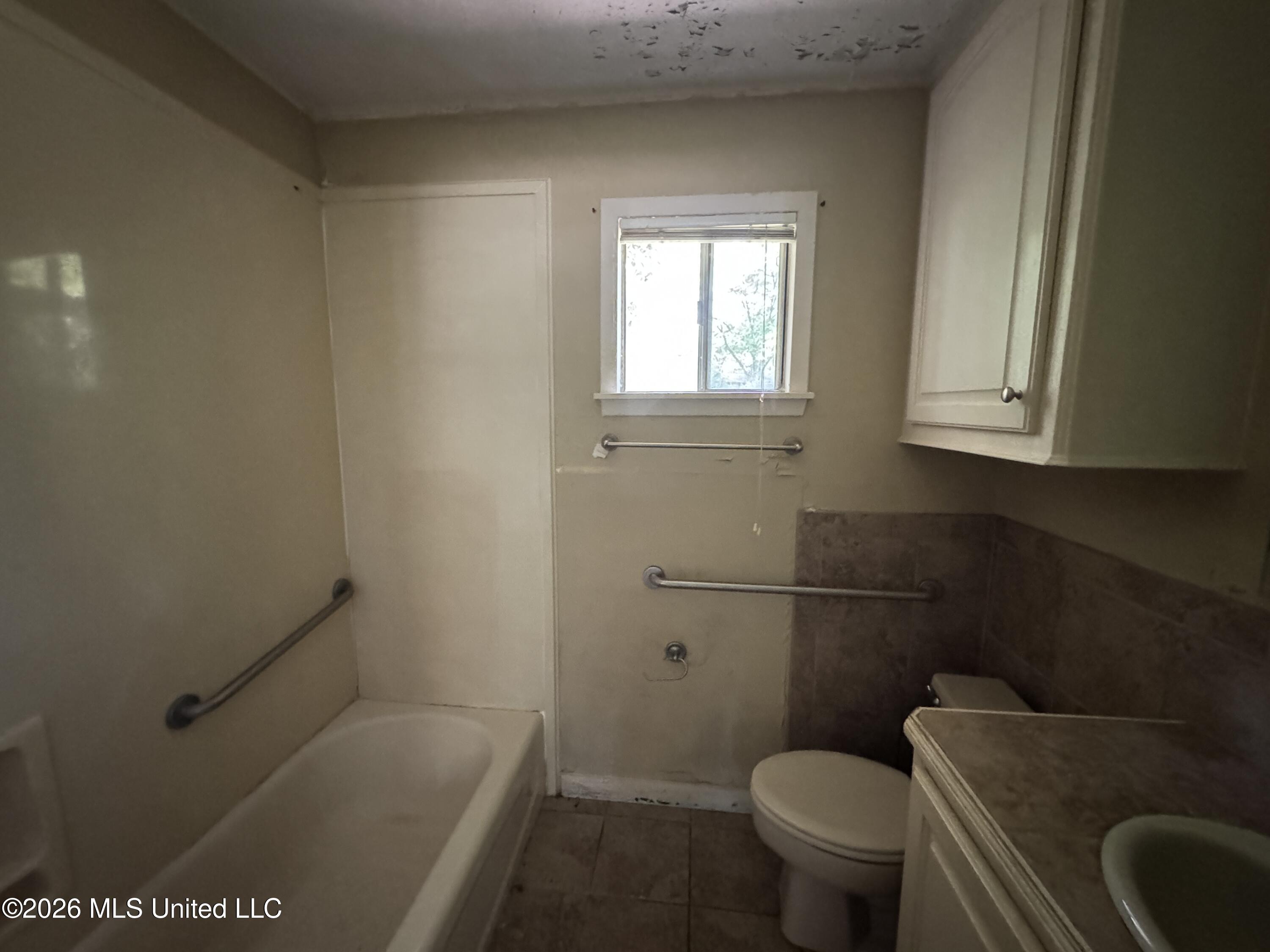 3236 Woodview Drive Property Photo 19