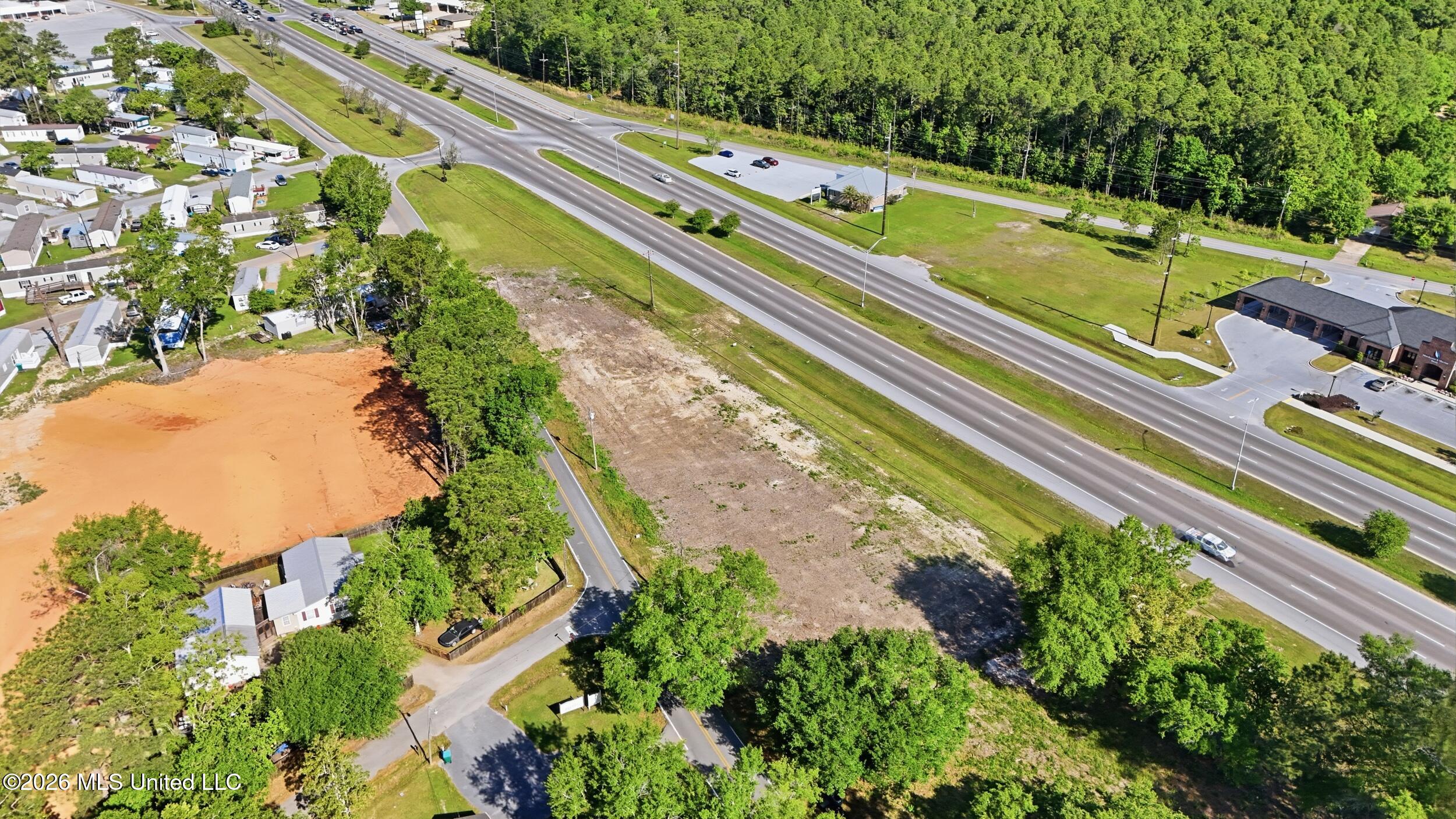 000 Hwy 90 Property Photo 6