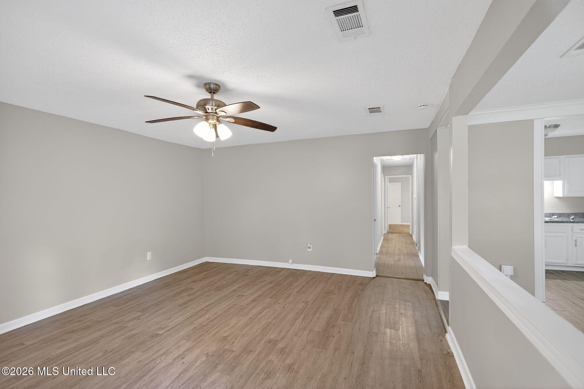 125 Cumberland Road Property Photo 8