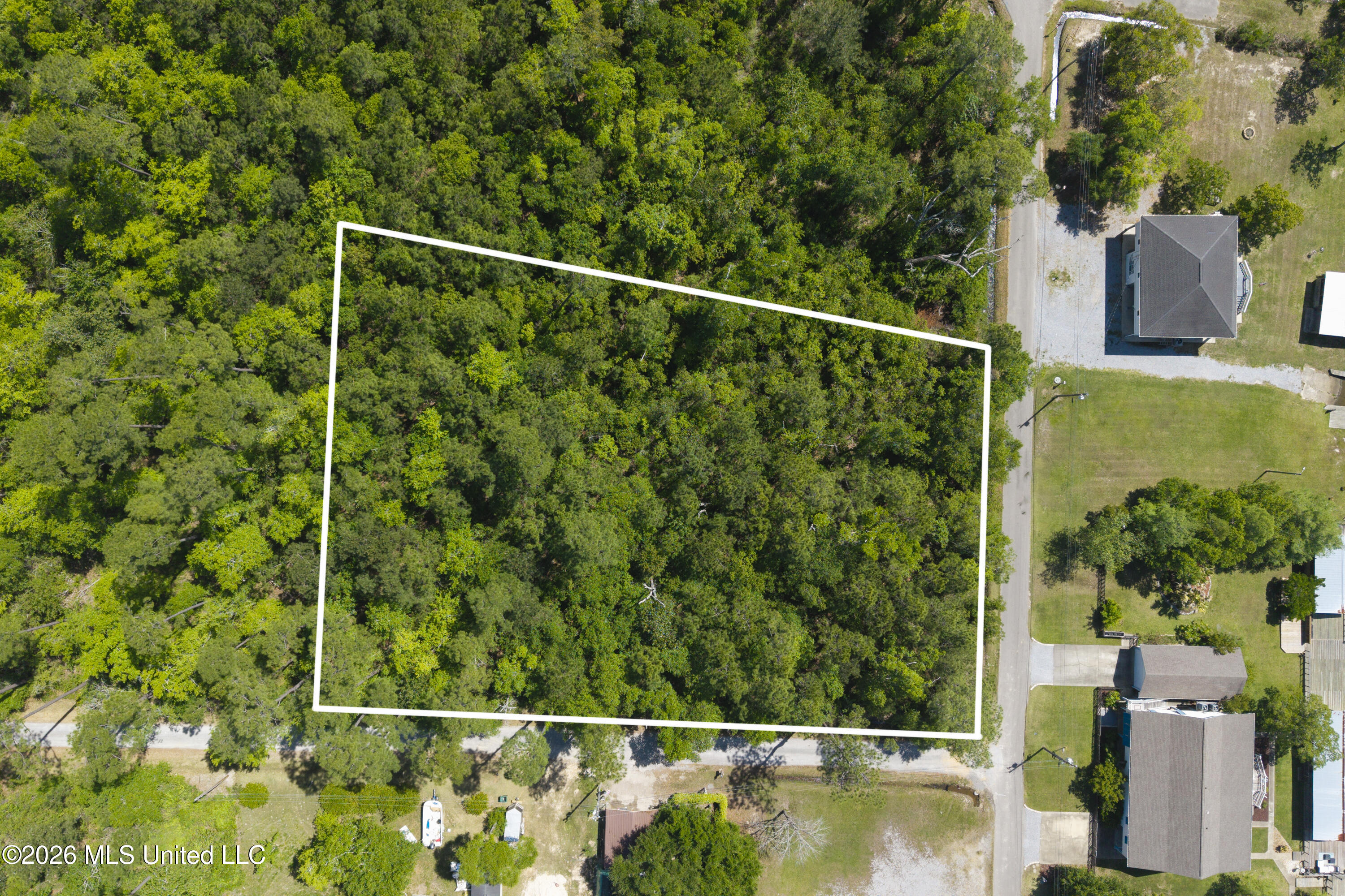 Avenue D Property Photo 4