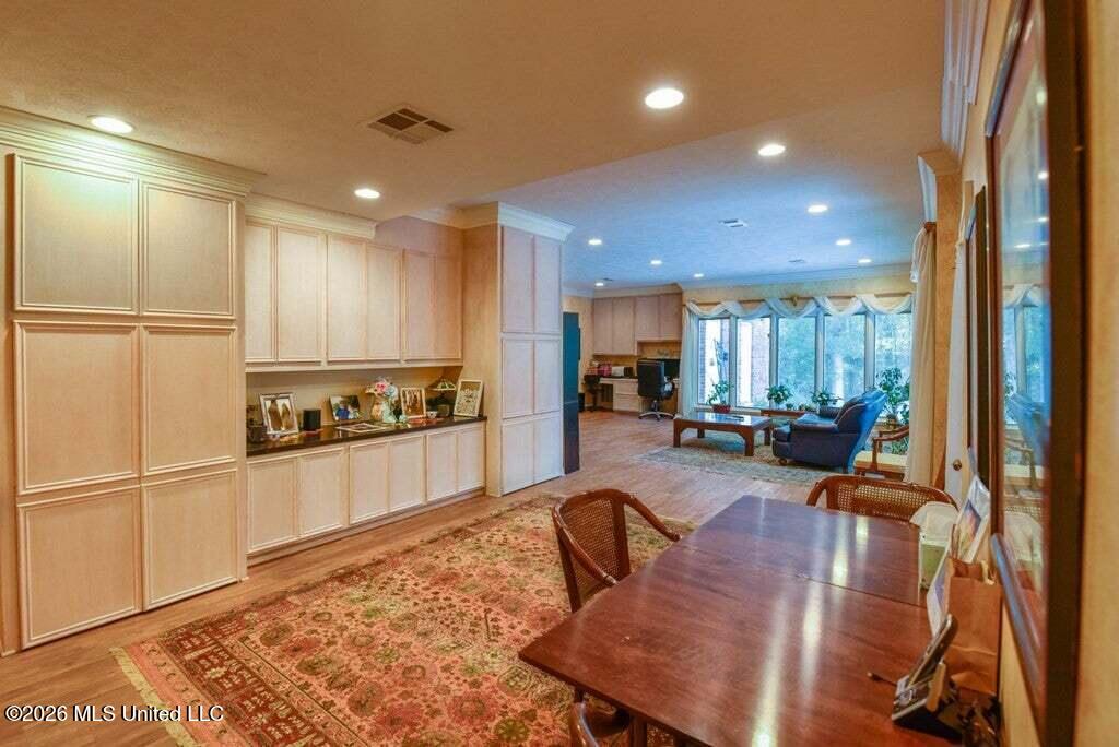 111 Woodhaven Drive Property Photo 8
