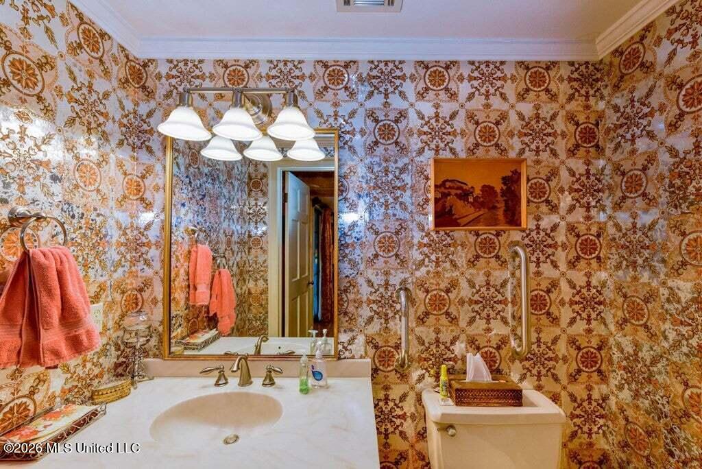 111 Woodhaven Drive Property Photo 22