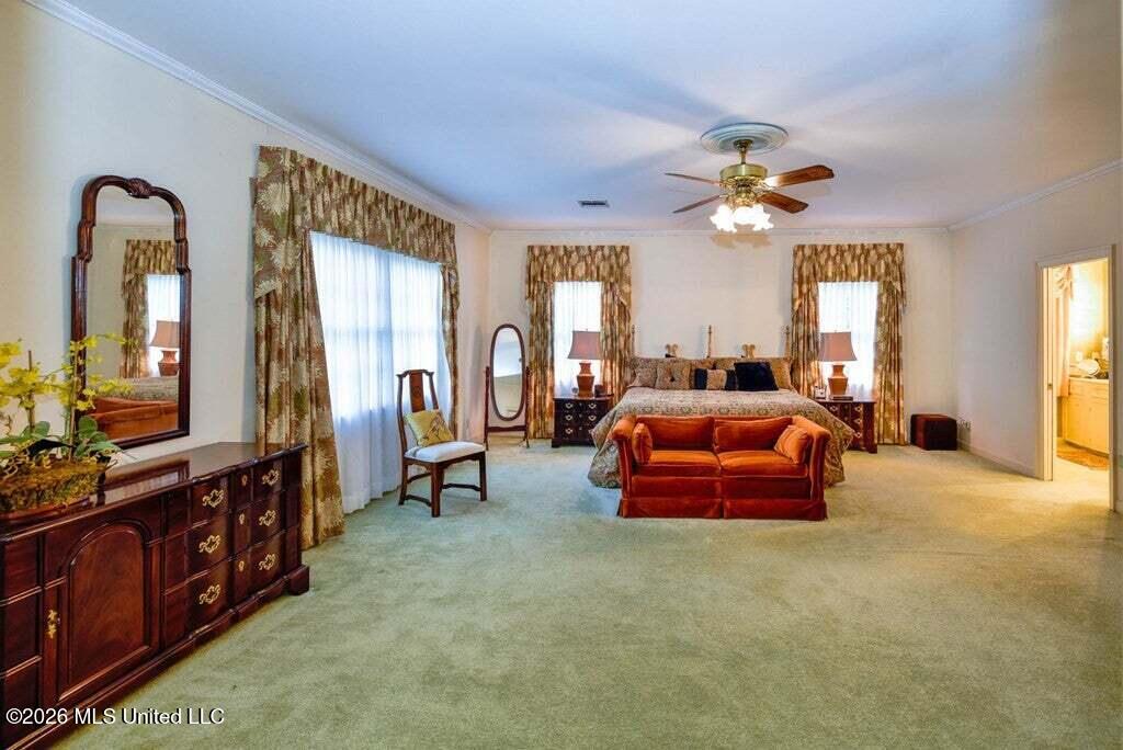 111 Woodhaven Drive Property Photo 28