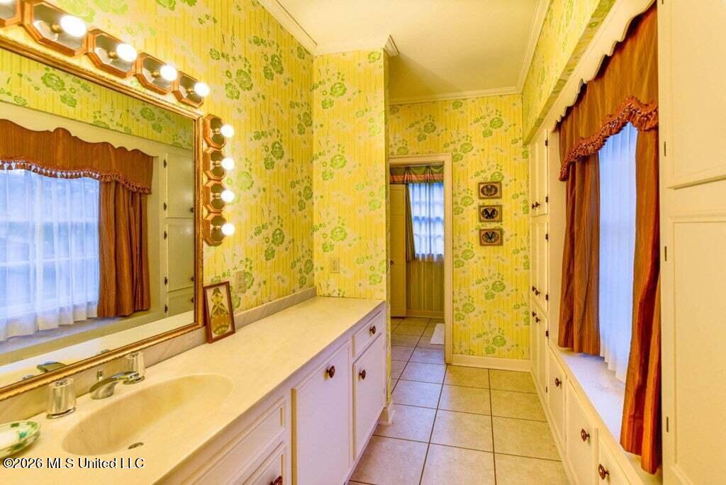 111 Woodhaven Drive Property Photo 36