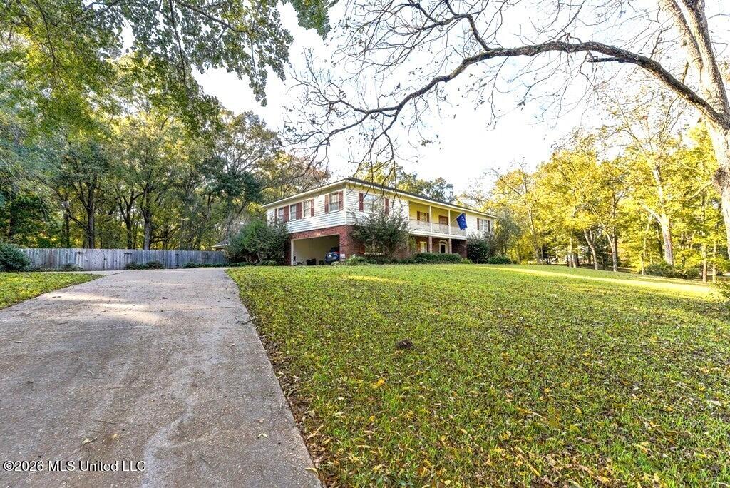 111 Woodhaven Drive Property Photo 45