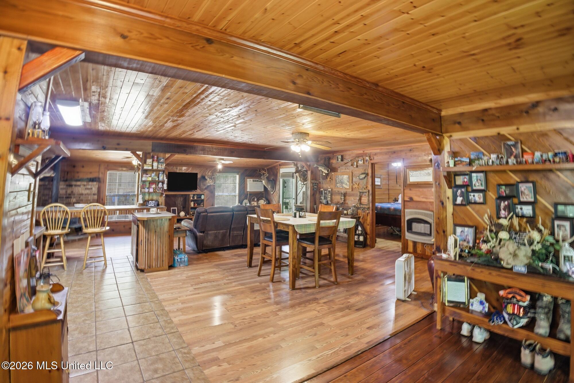 5024 Marywall Bridge B Property Photo 6