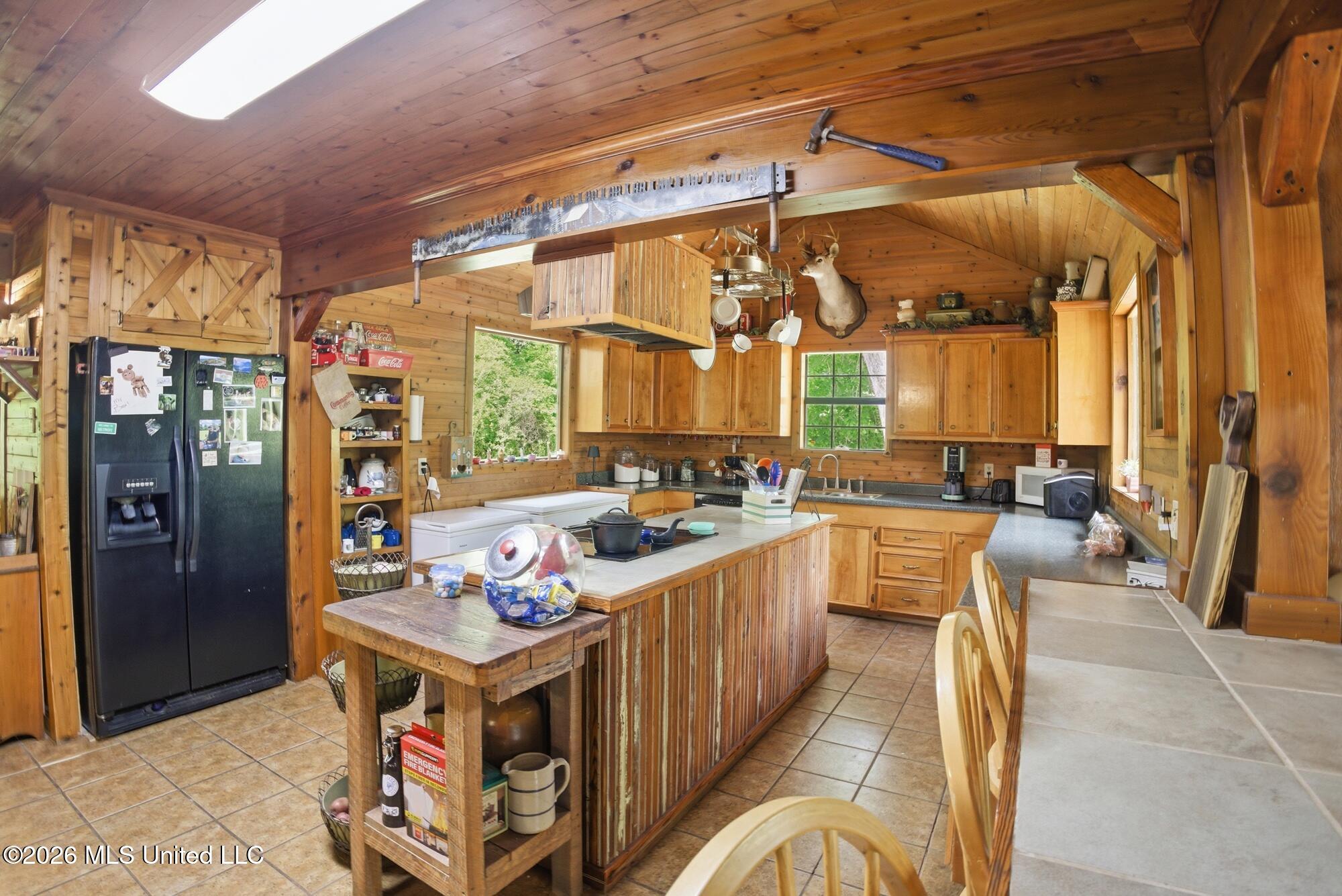 5024 Marywall Bridge B Property Photo 8