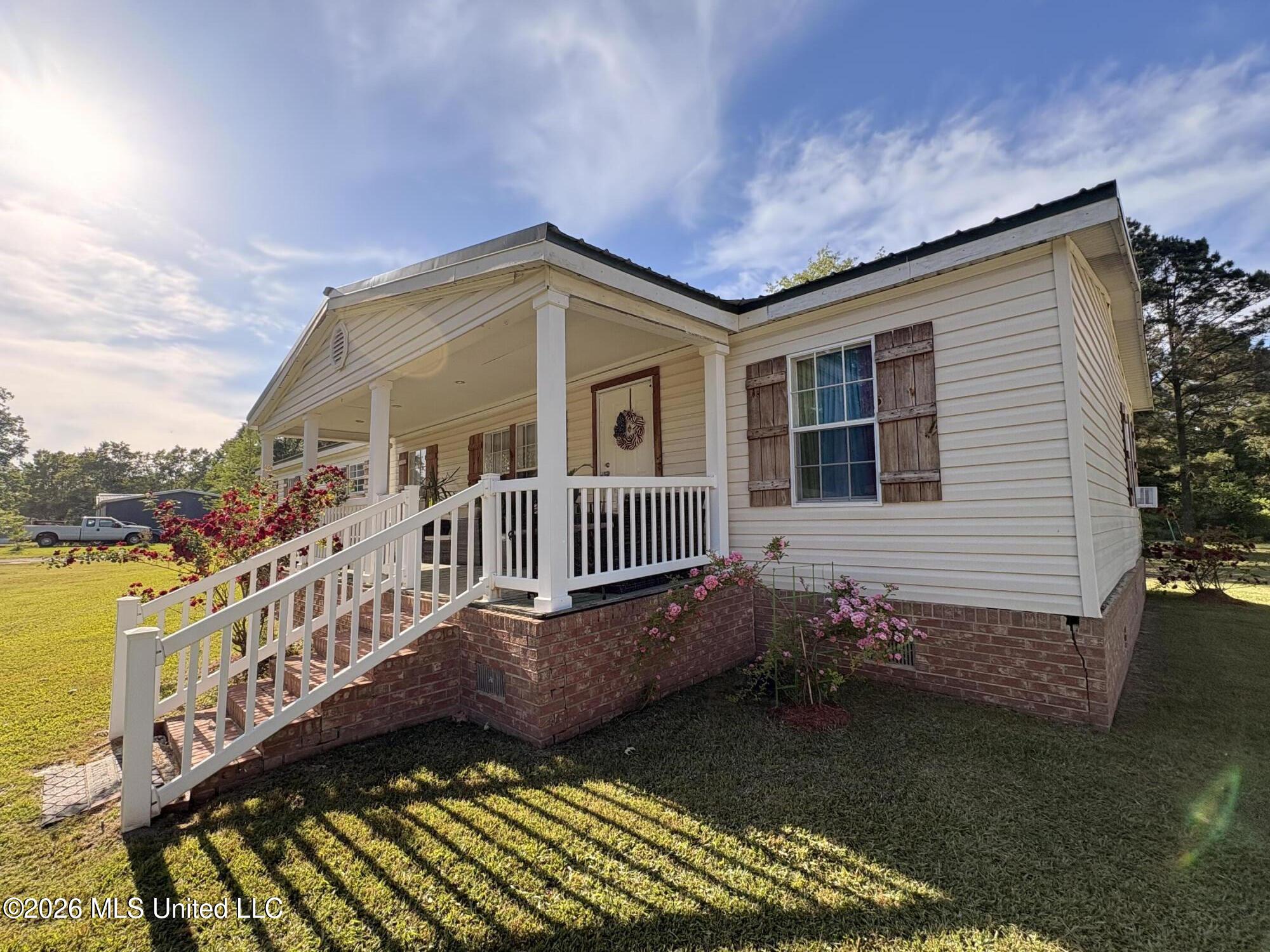109 Prairie Creek Road Property Photo 3