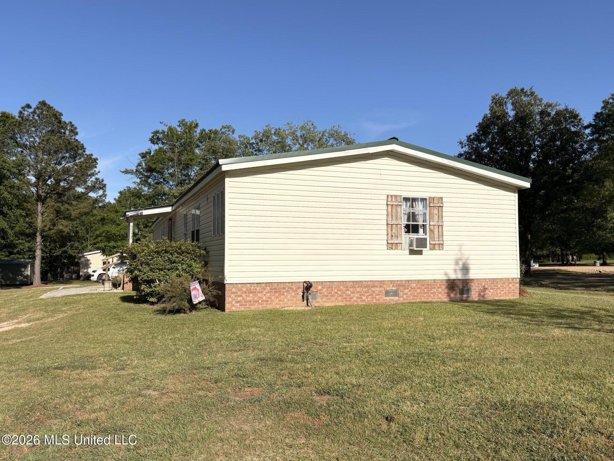 109 Prairie Creek Road Property Photo 6