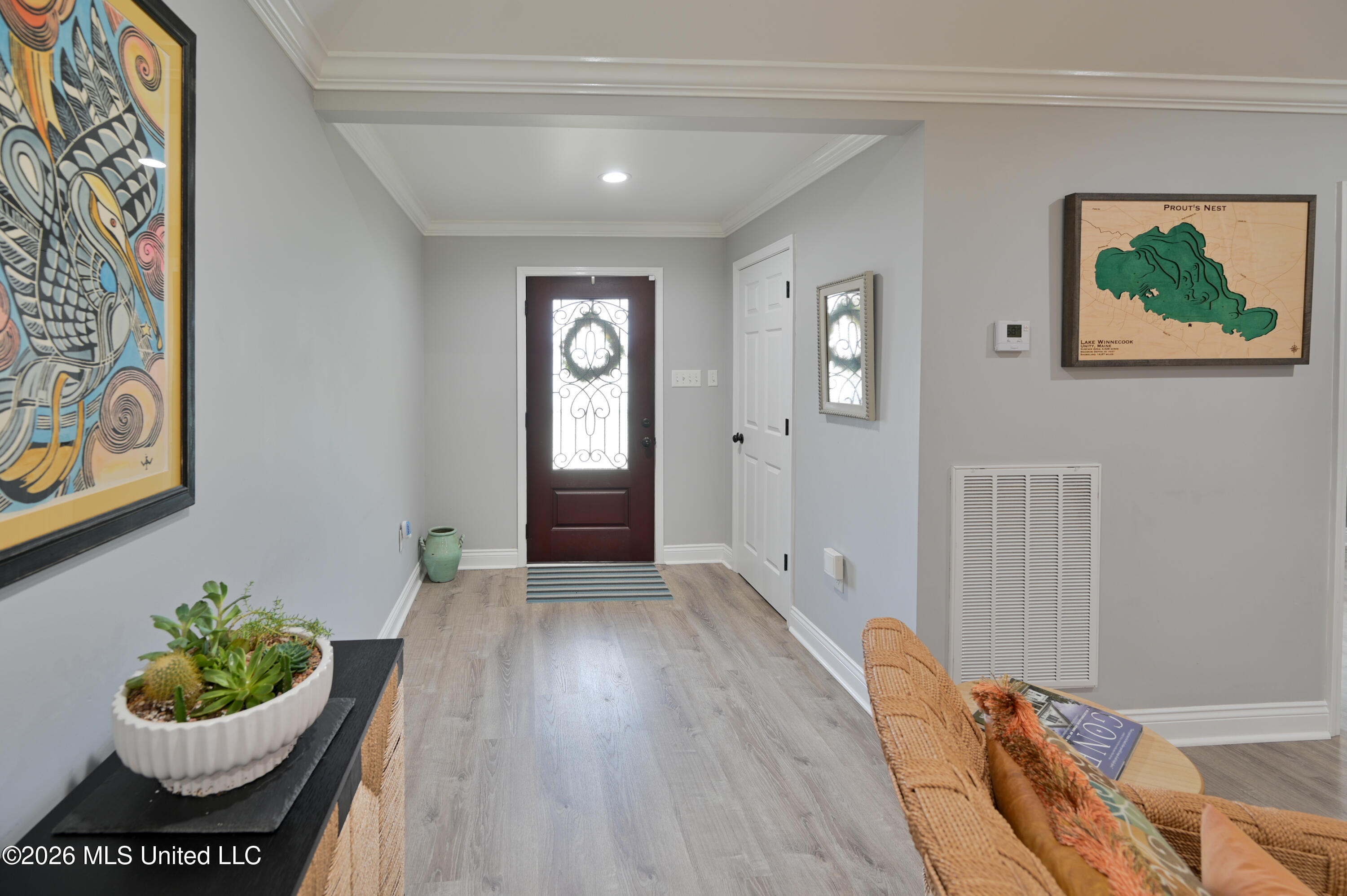 269 Lakeshore Drive Property Photo 2