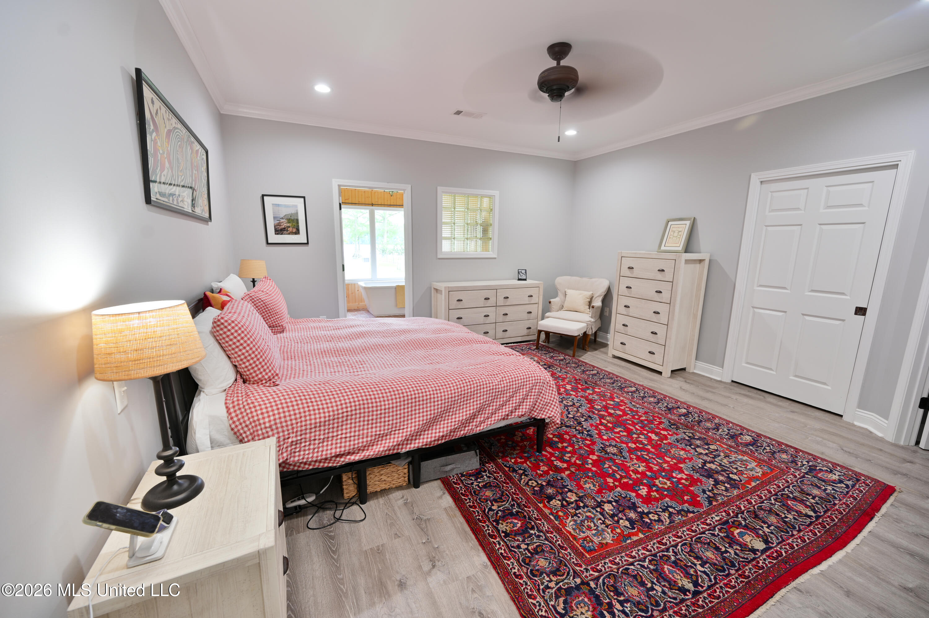 269 Lakeshore Drive Property Photo 10