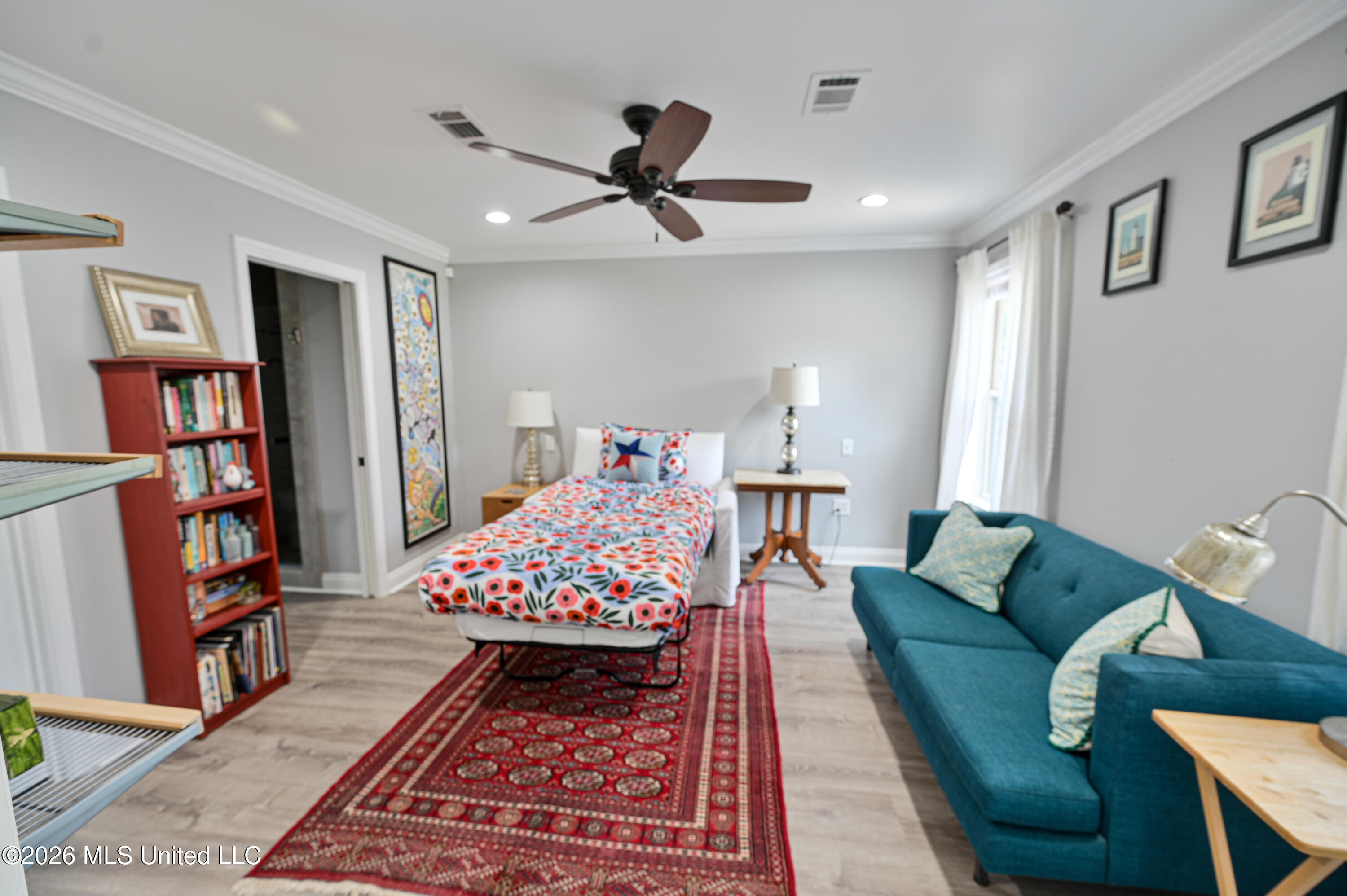 269 Lakeshore Drive Property Photo 17