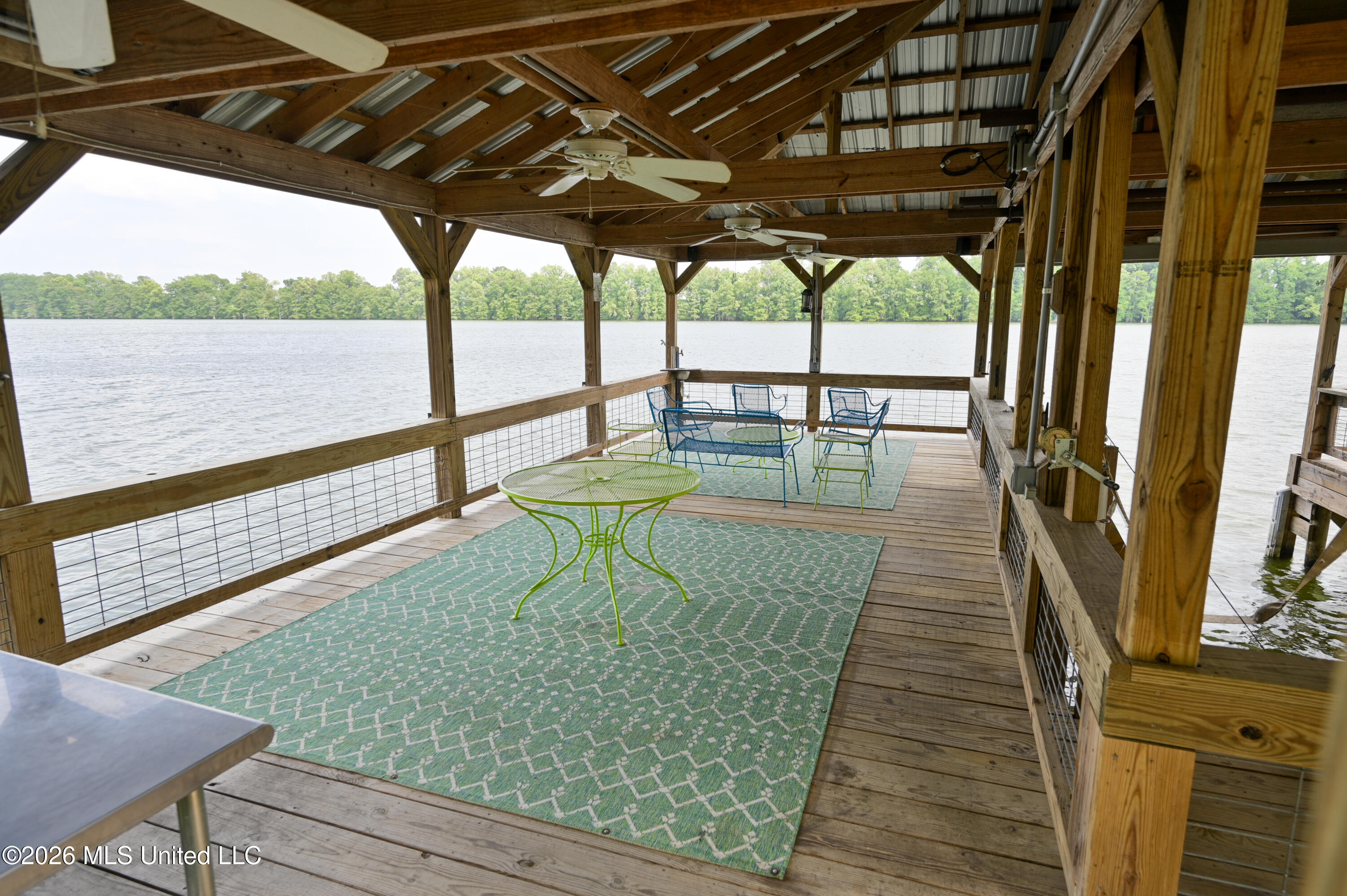269 Lakeshore Drive Property Photo 30