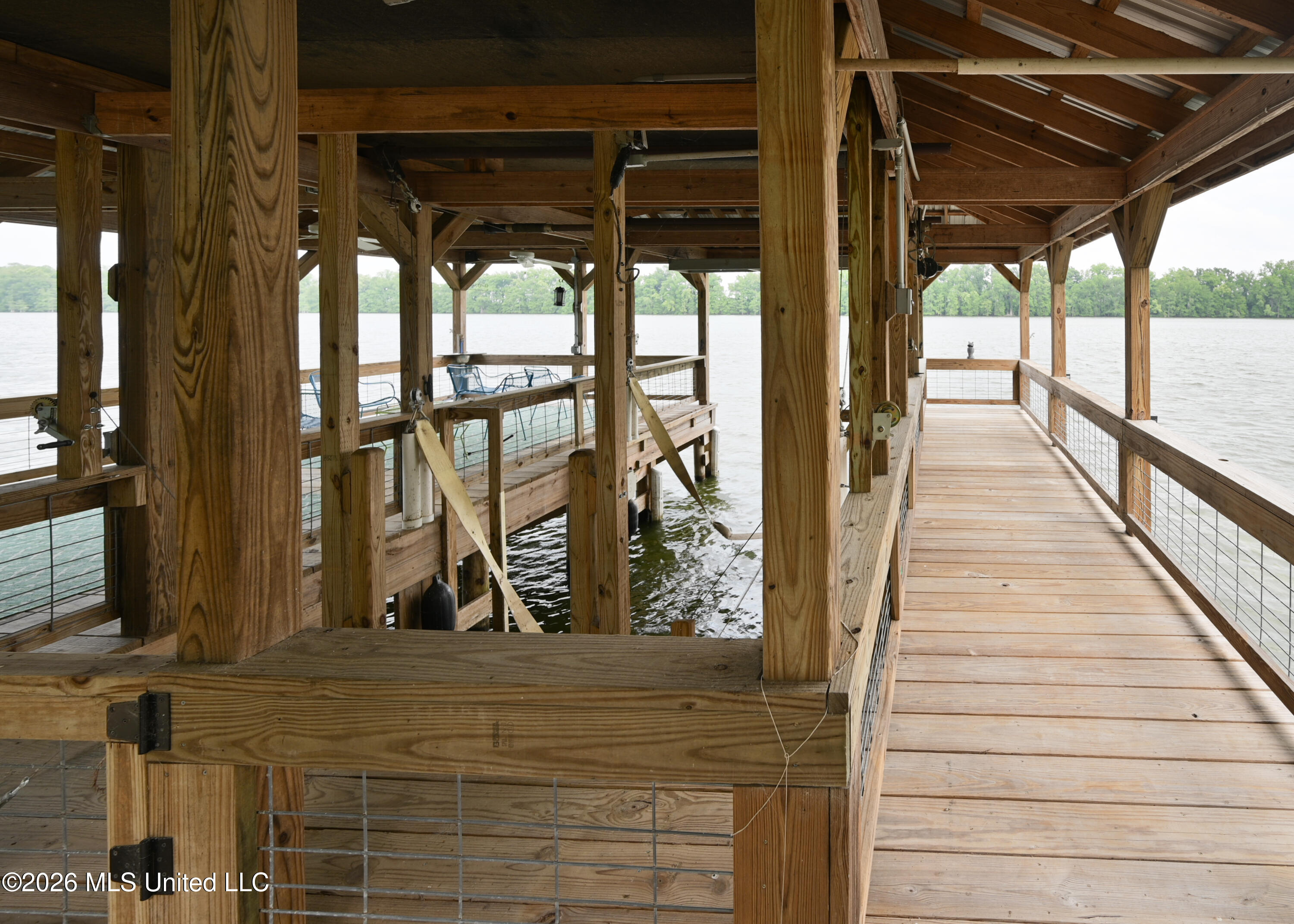 269 Lakeshore Drive Property Photo 31
