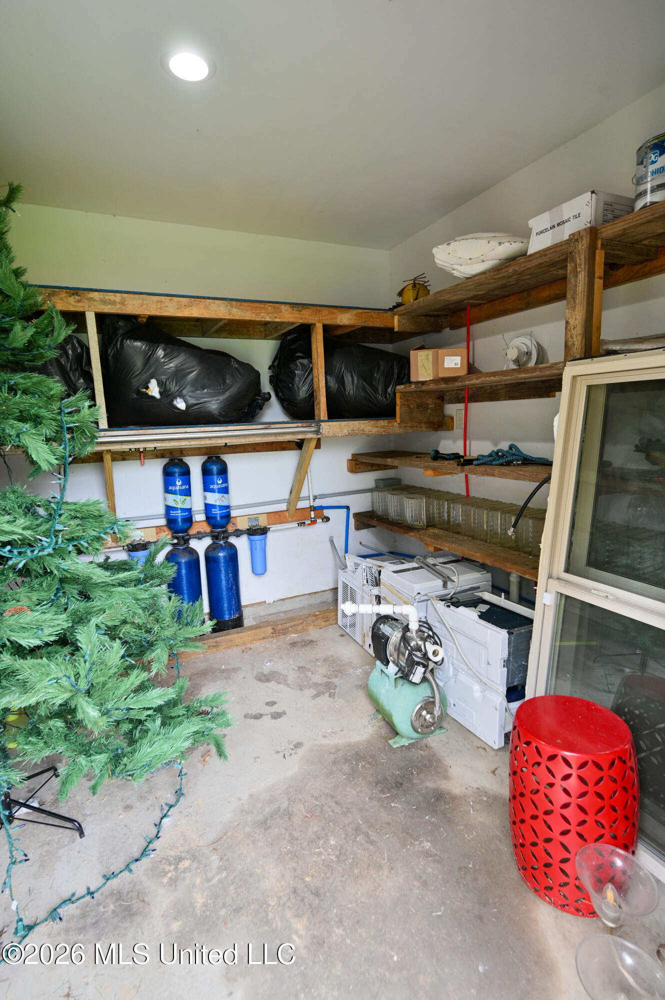 269 Lakeshore Drive Property Photo 38