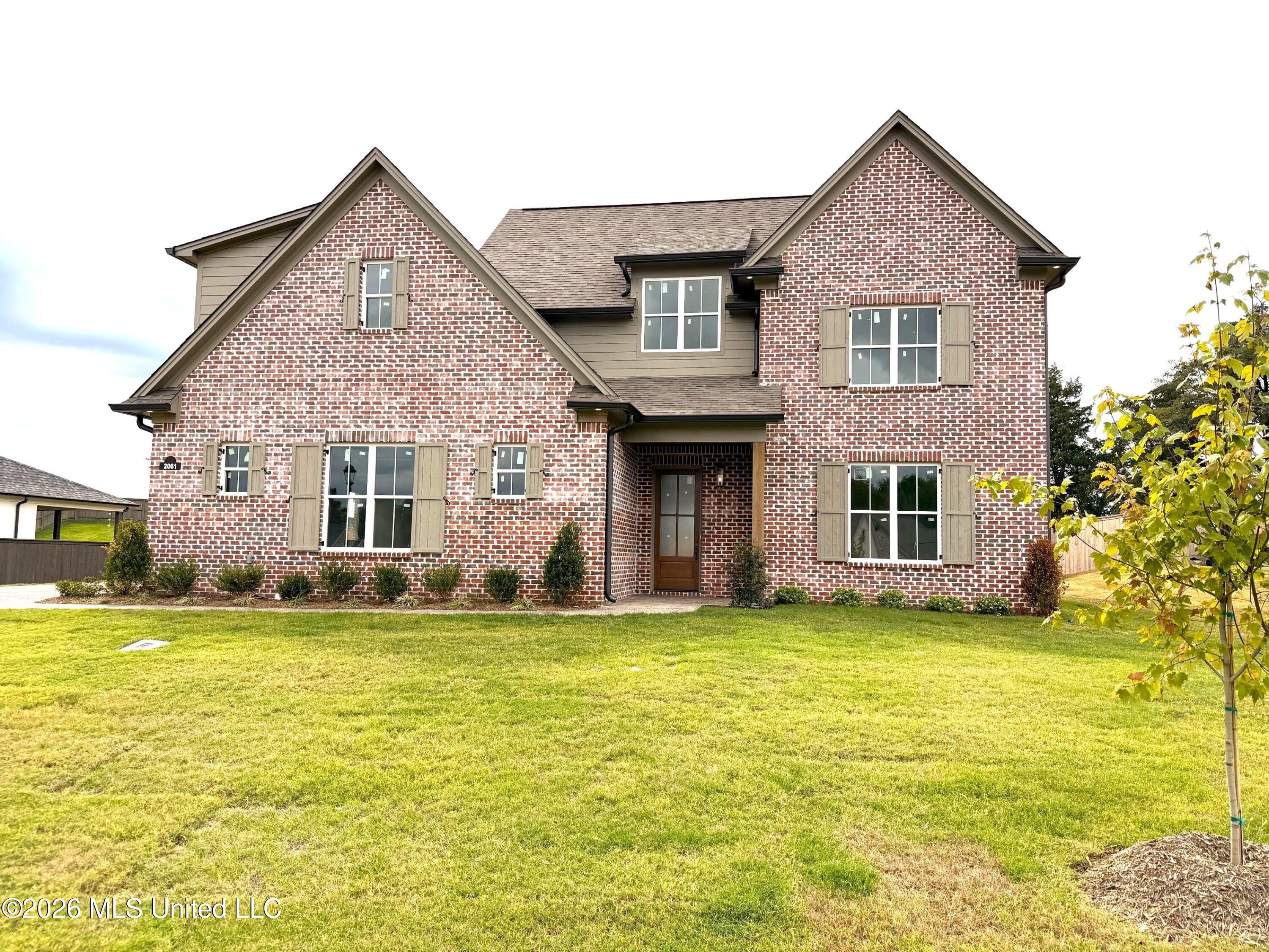 2061 Livingston Way Property Photo 1