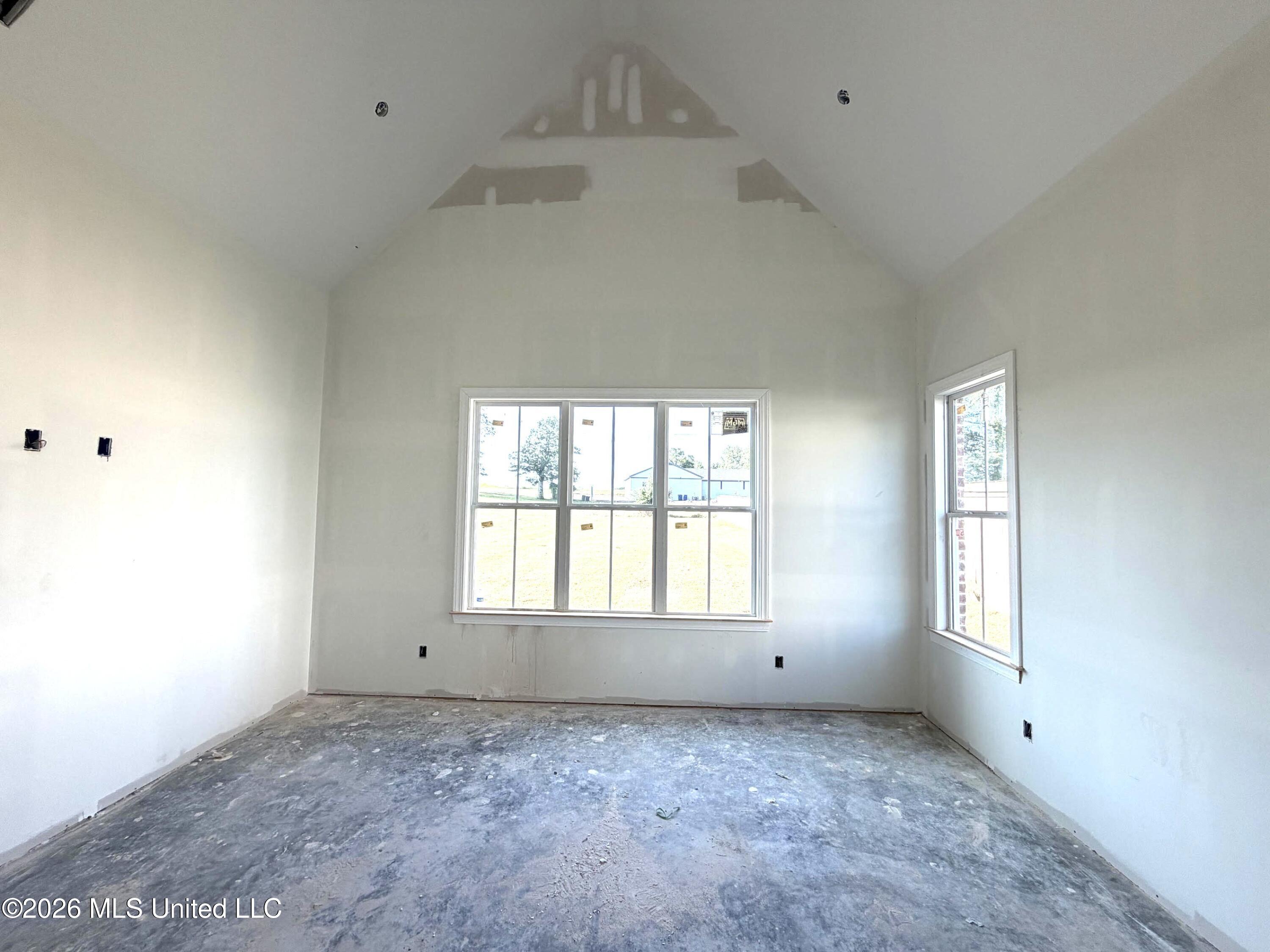 2061 Livingston Way Property Photo 8